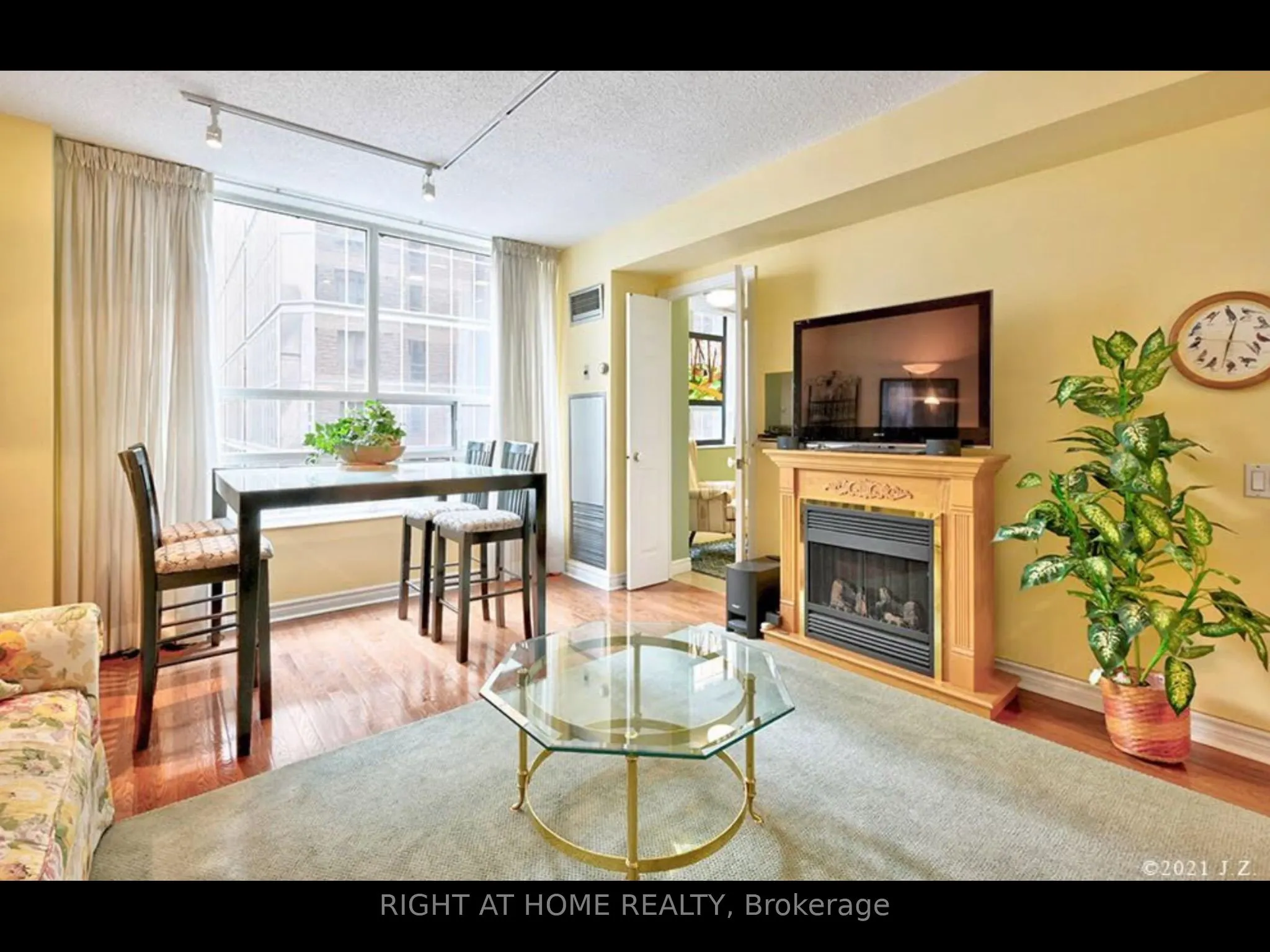 71 Simcoe Street, #705
