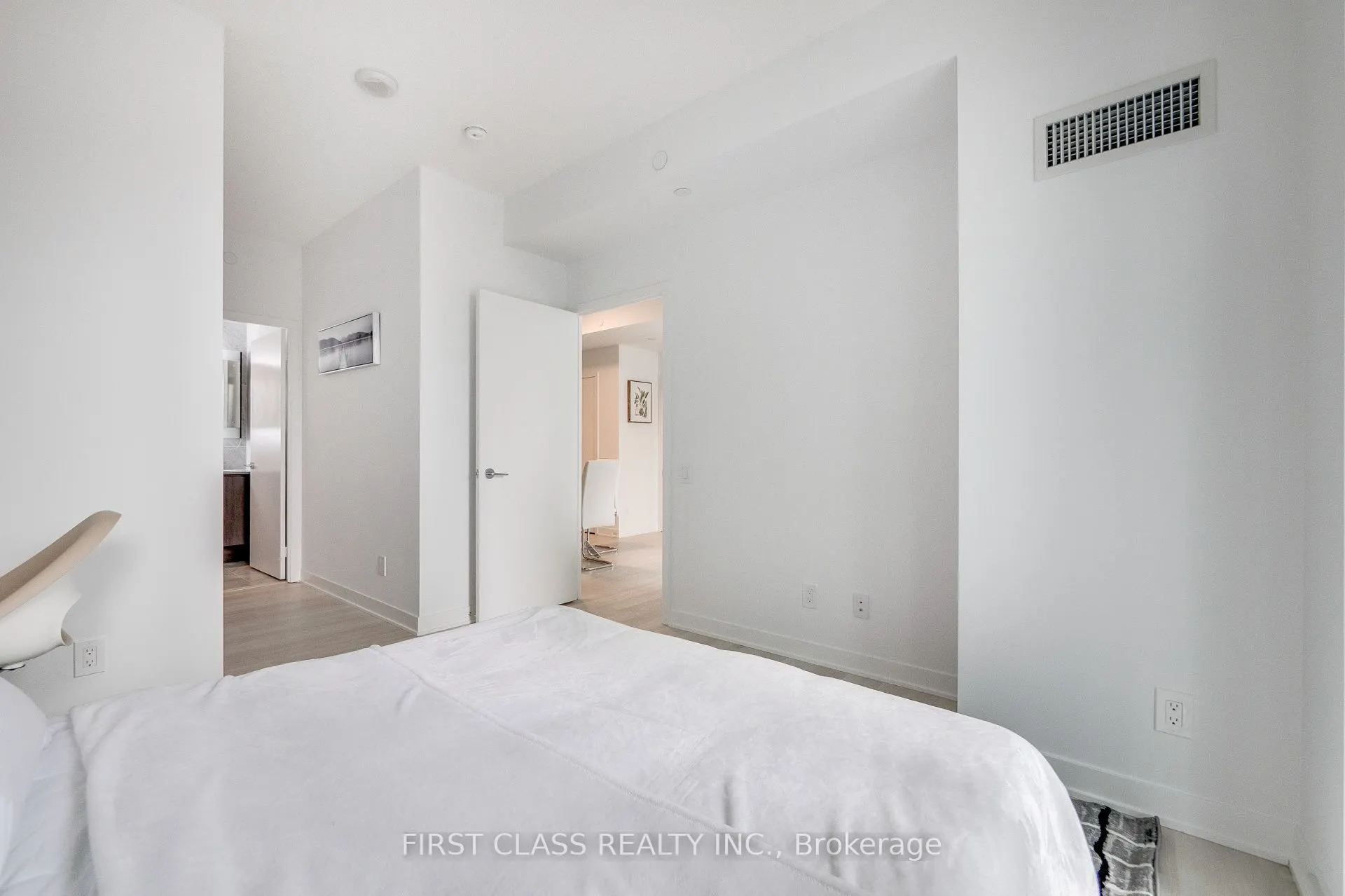 80 Queens Wharf Road, #1106