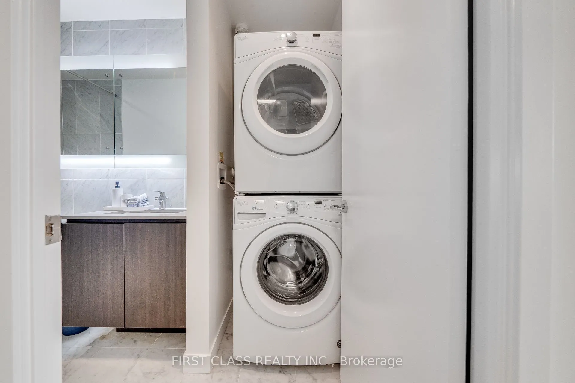80 Queens Wharf Road, #1106