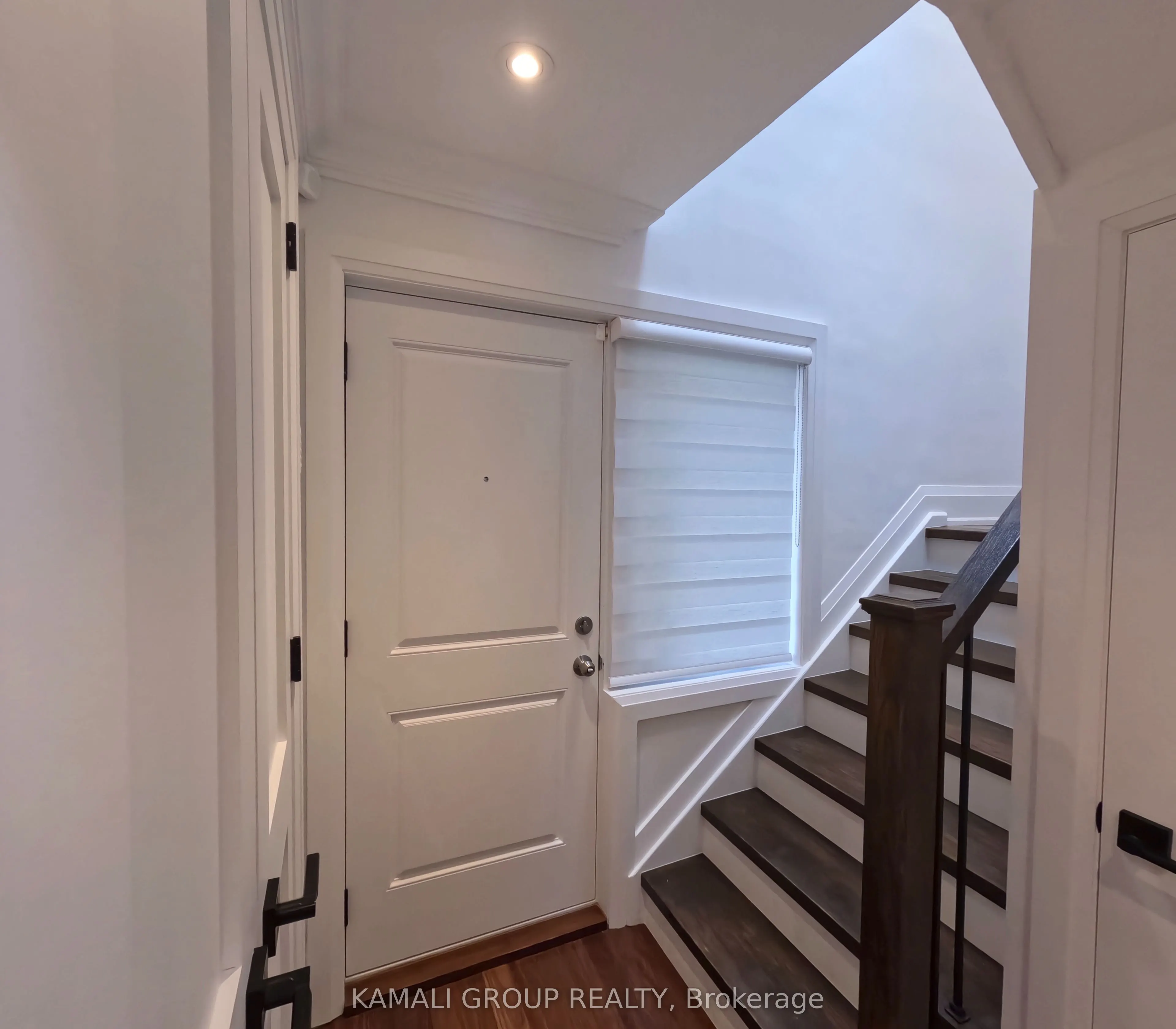 77 Hove Street