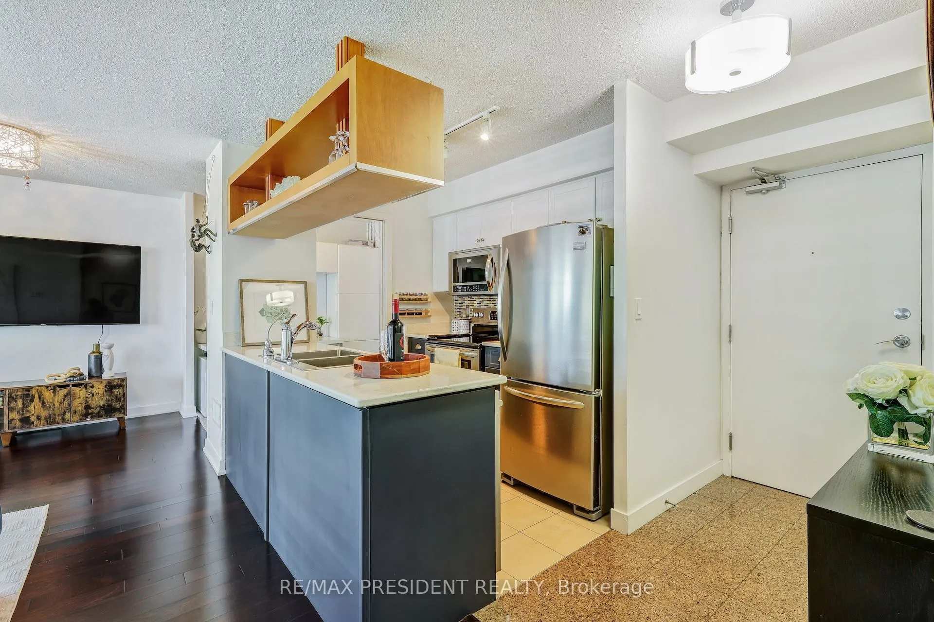 81 Navy Wharf Court, #3608