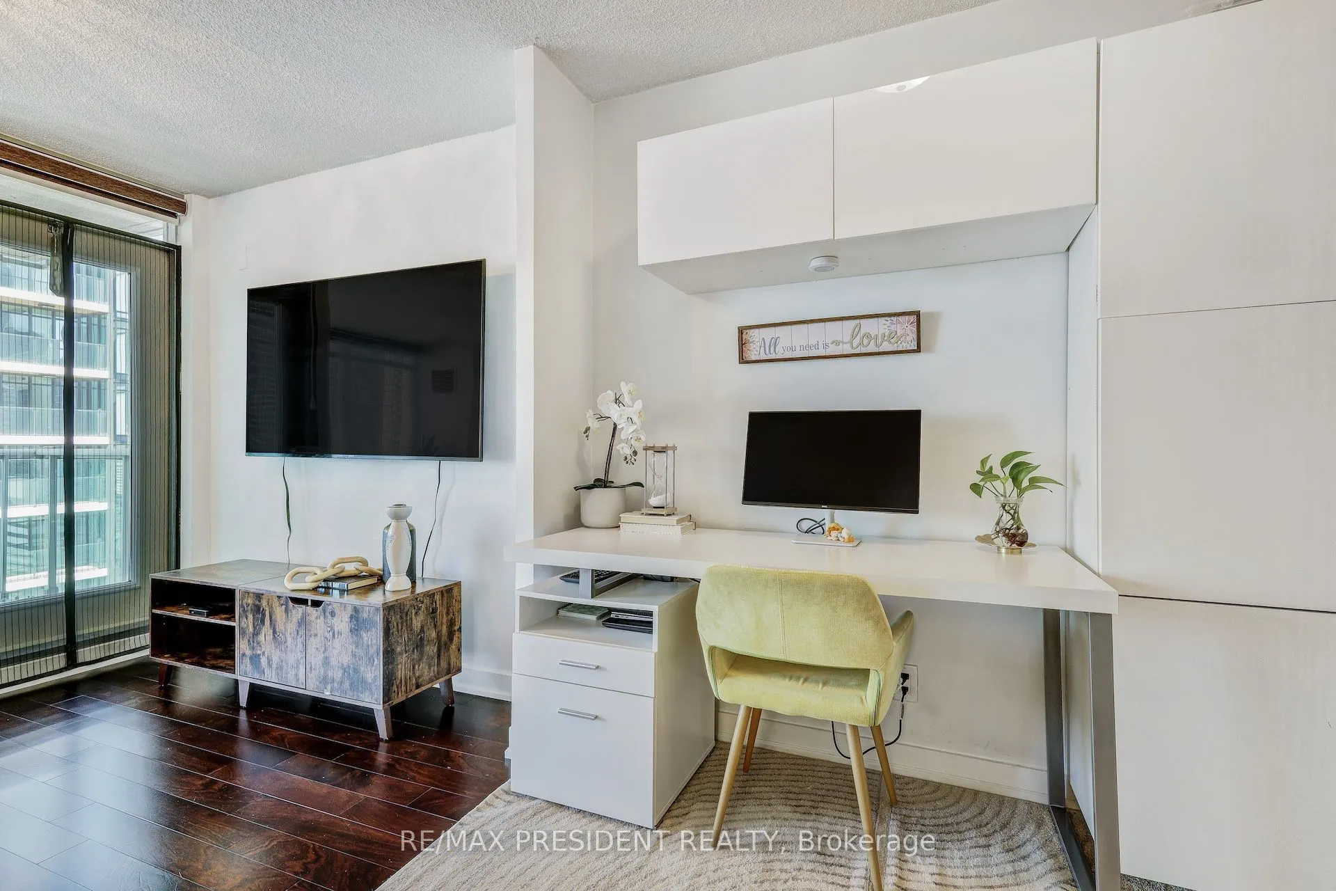 81 Navy Wharf Court, #3608