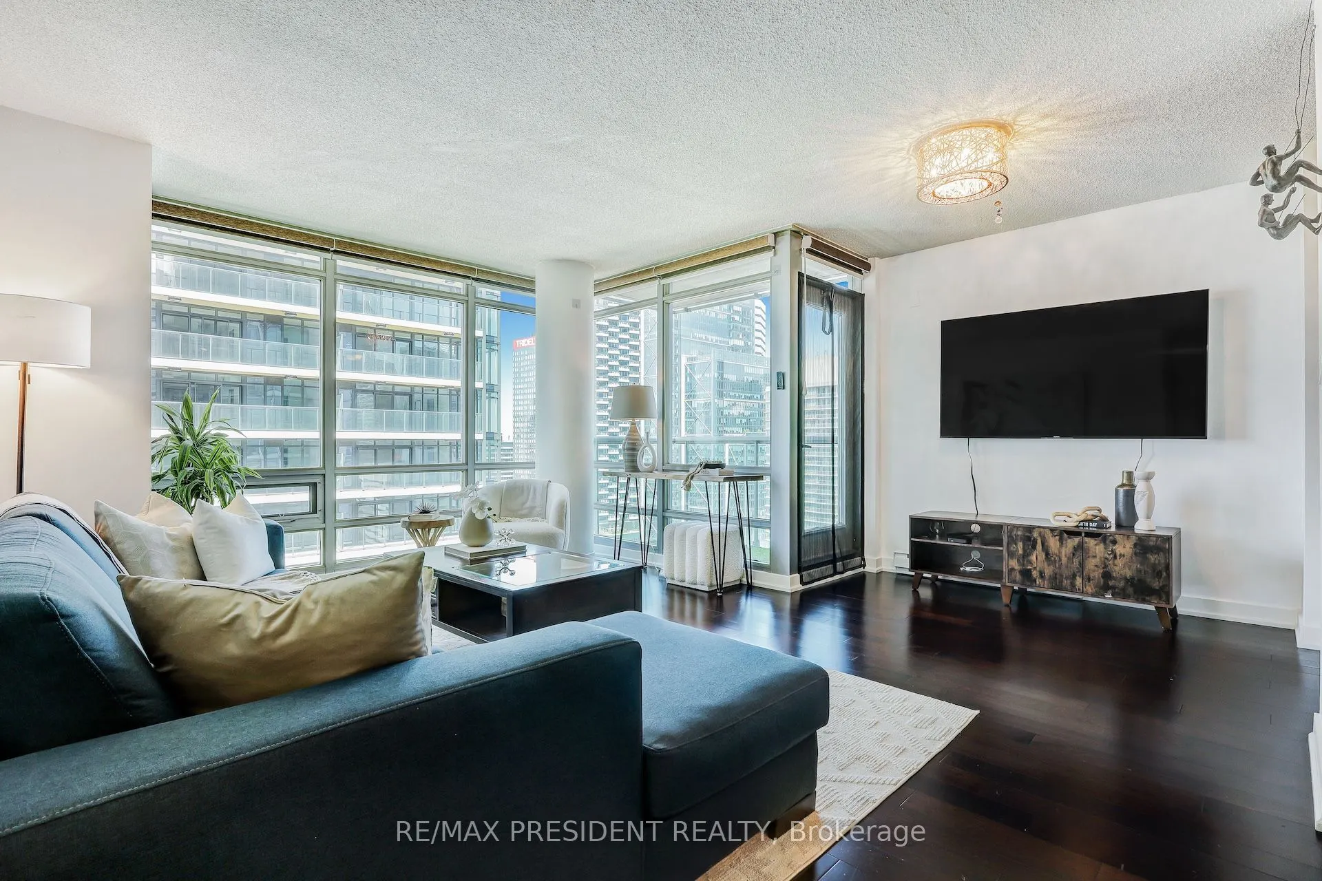 81 Navy Wharf Court, #3608