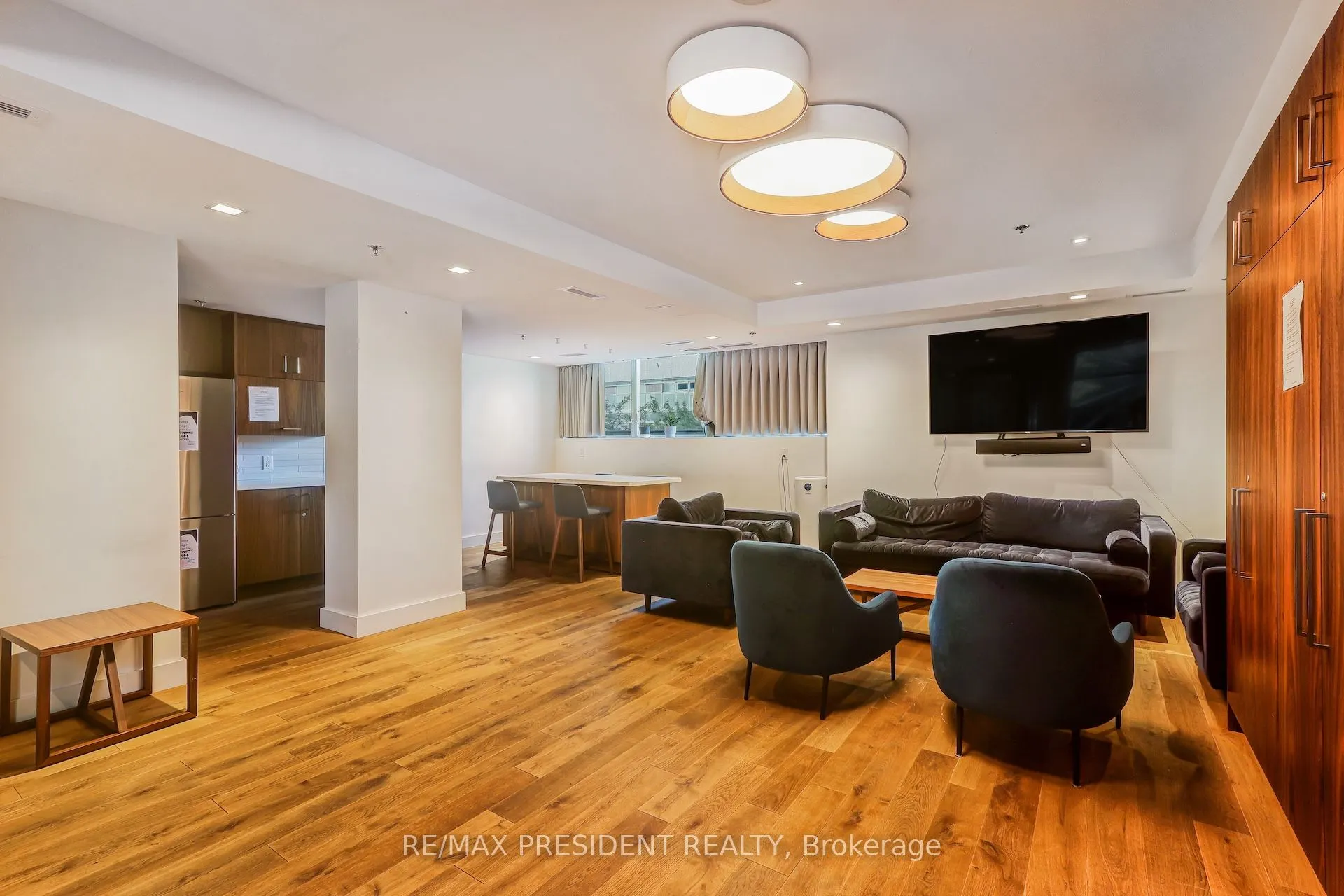 81 Navy Wharf Court, #3608