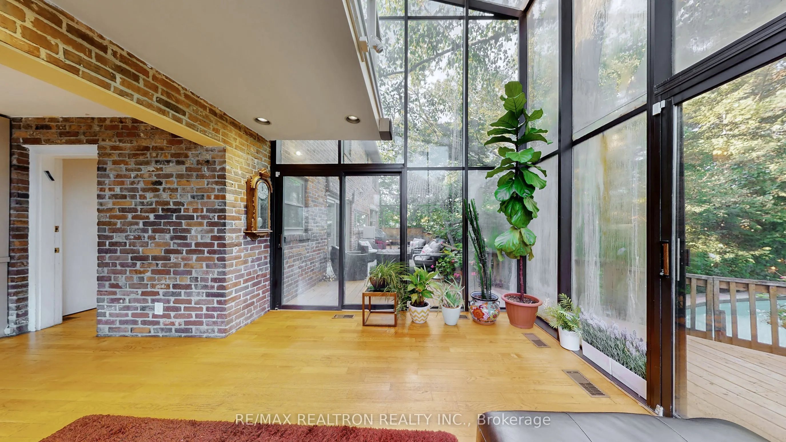 1 Vyner Road