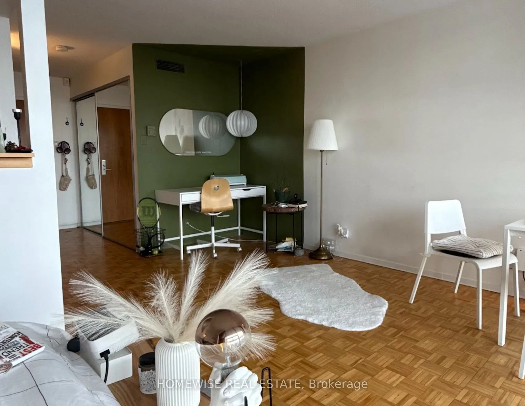 914 Yonge Street, #1203