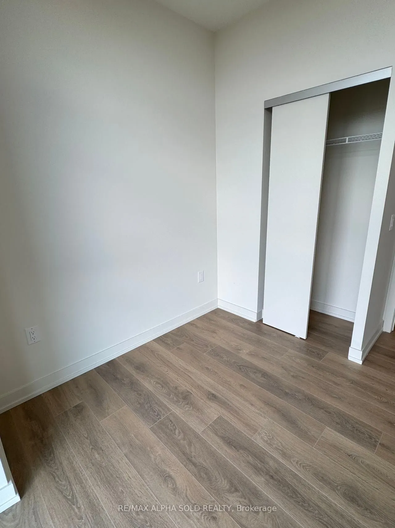181 Sterling Road, #PH10