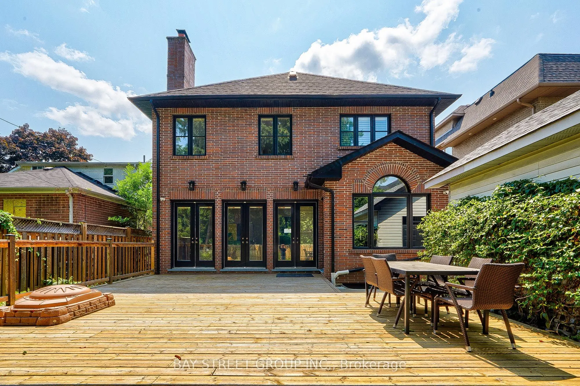 80 Churchill Avenue