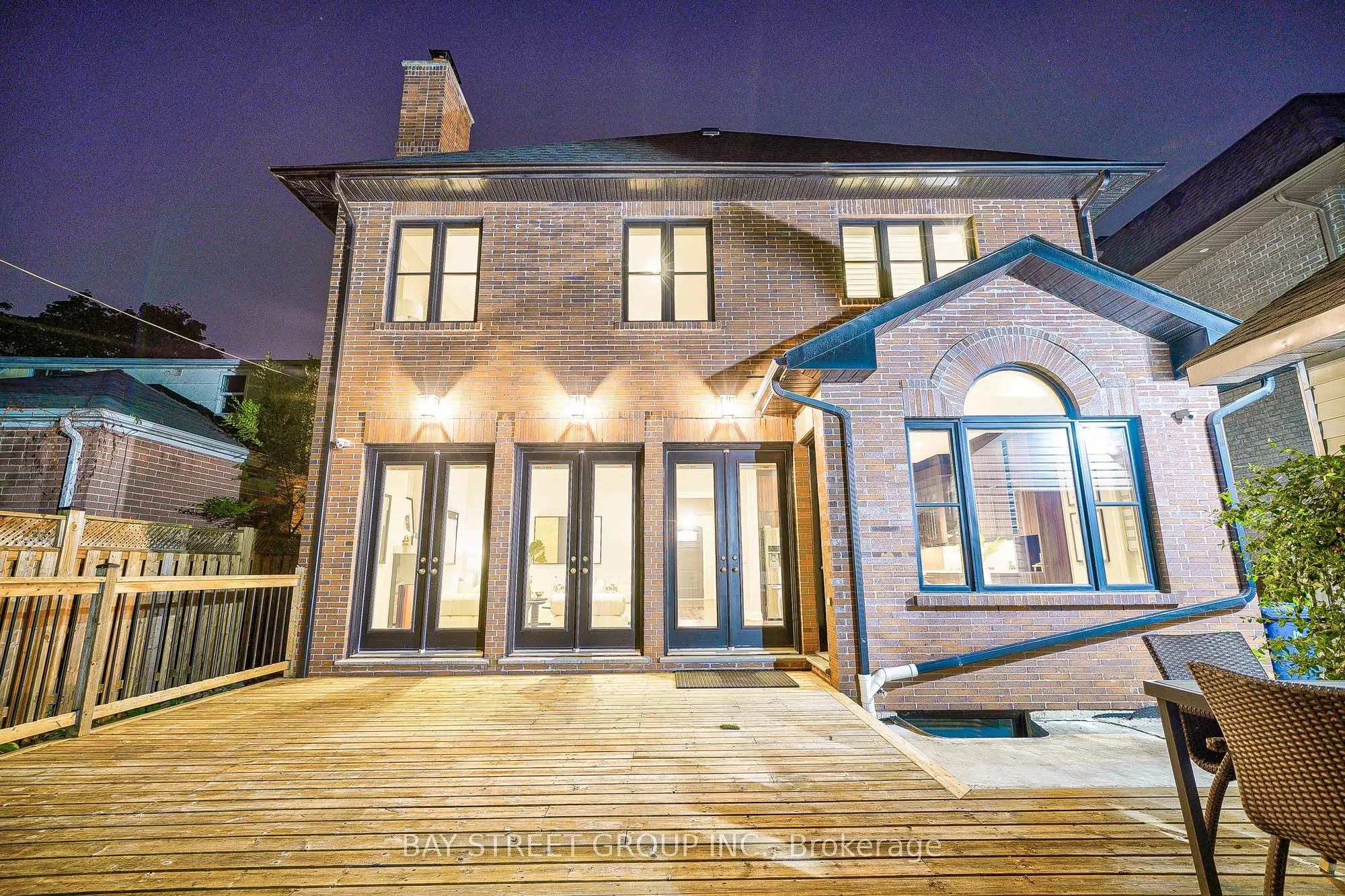 80 Churchill Avenue