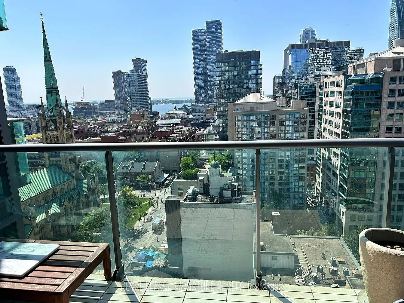 33 Lombard Street, #1802