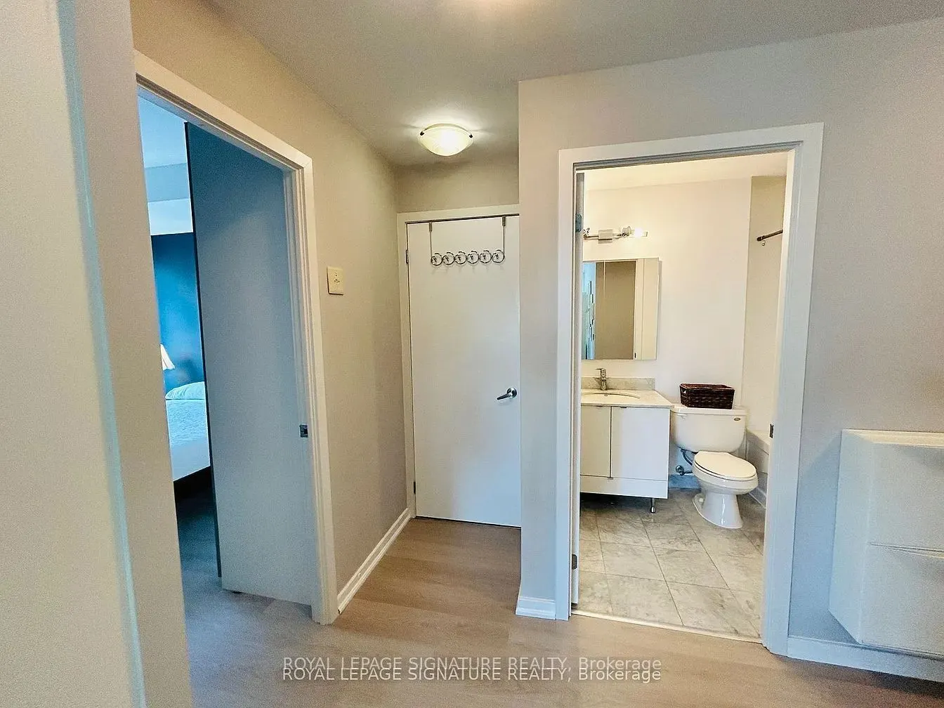 33 Lombard Street, #1802