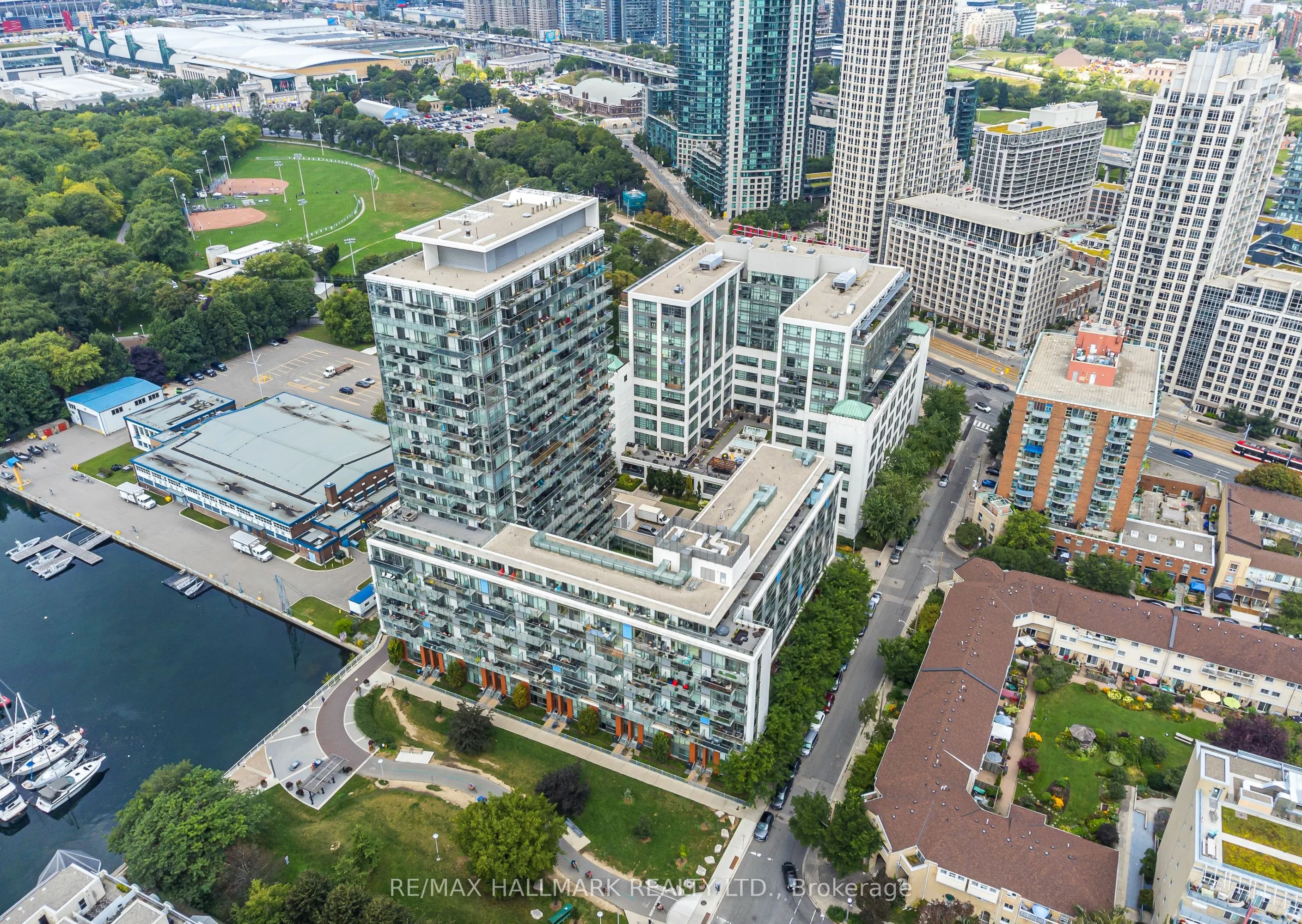 90 Stadium Road, #919