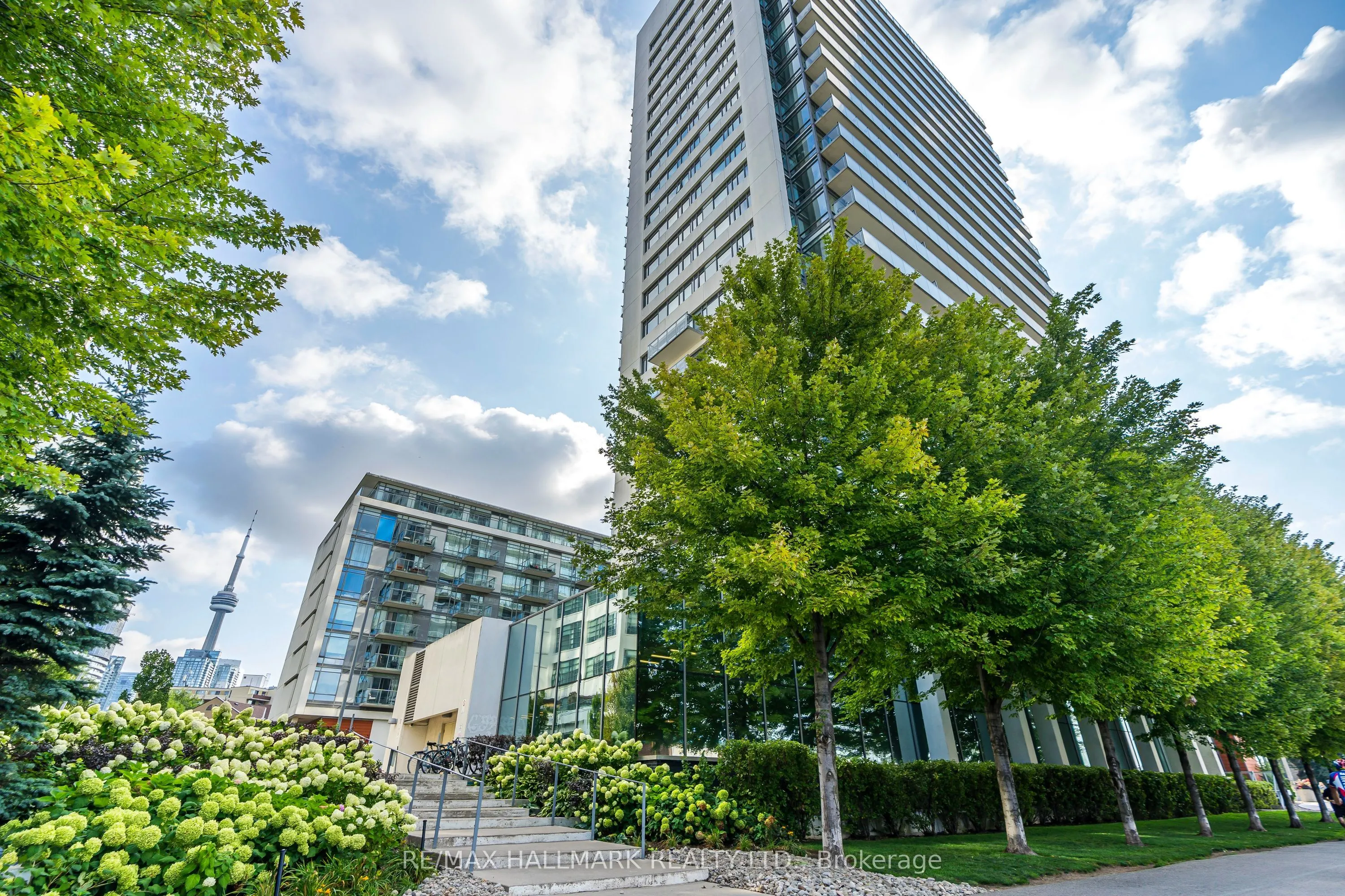 90 Stadium Road, #919