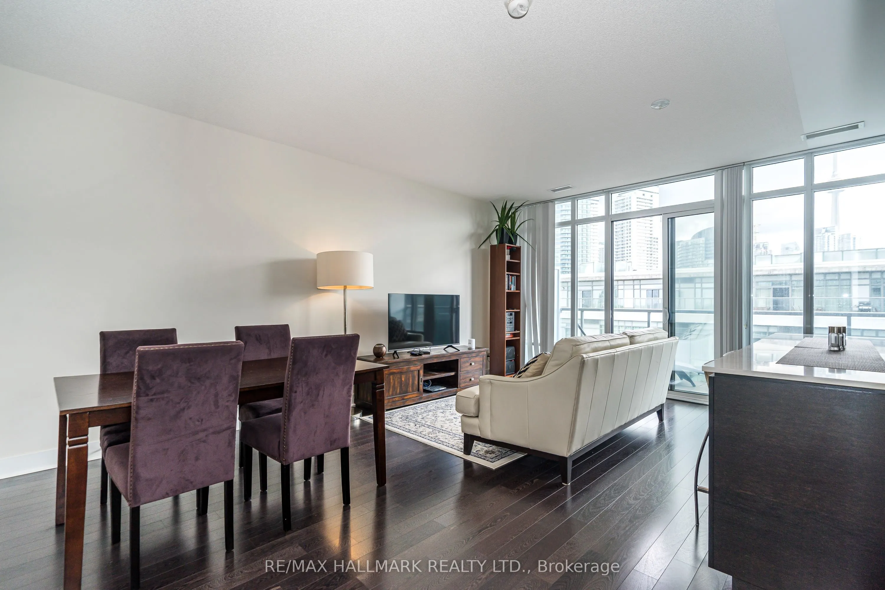 90 Stadium Road, #919