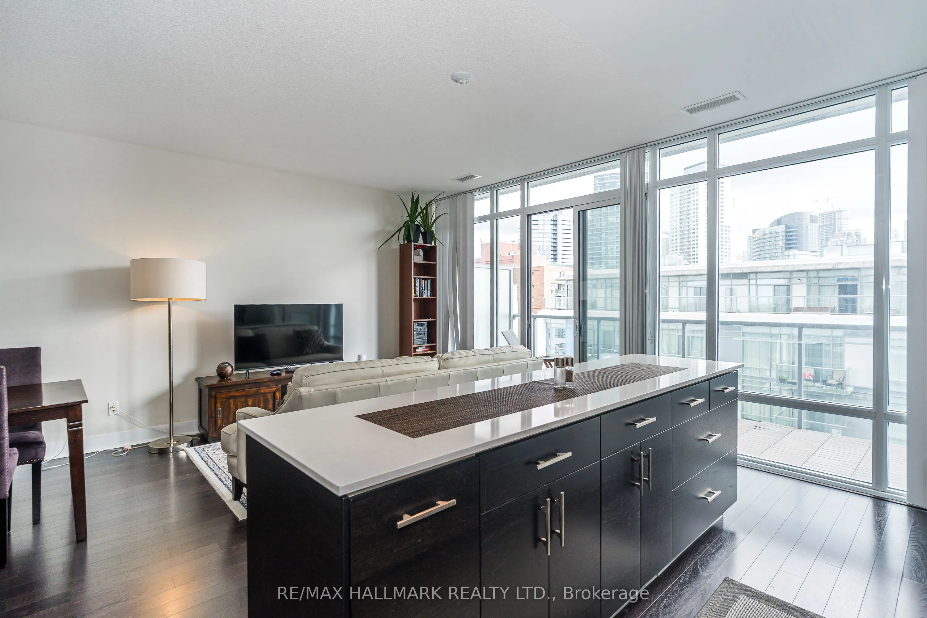 90 Stadium Road, #919