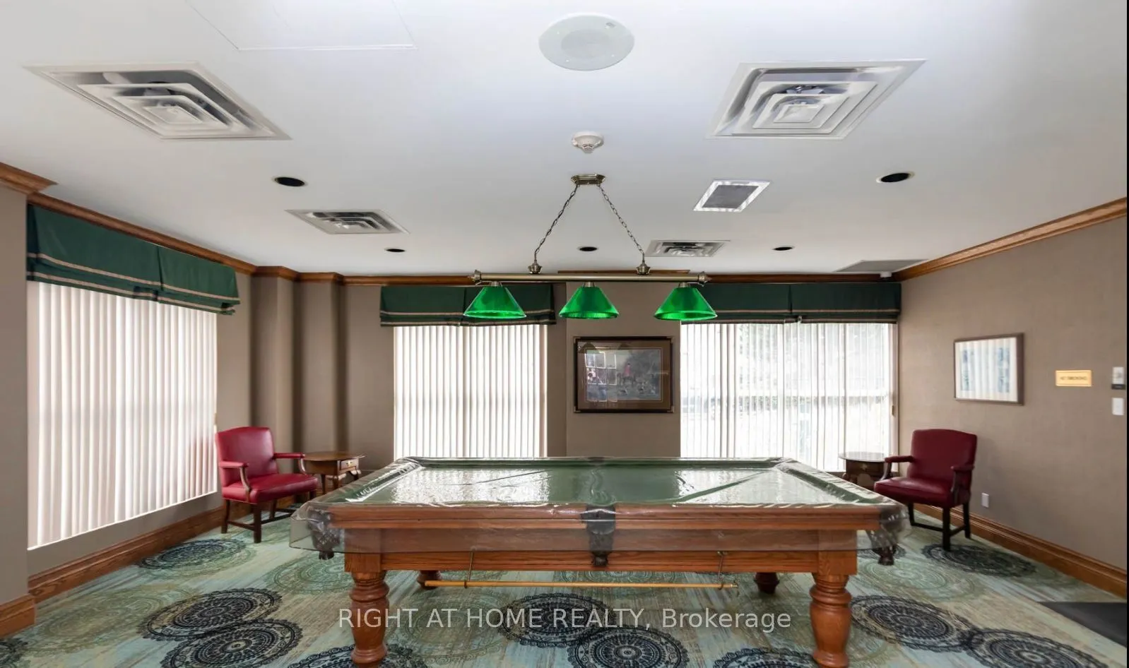 18 Concorde Place, #307