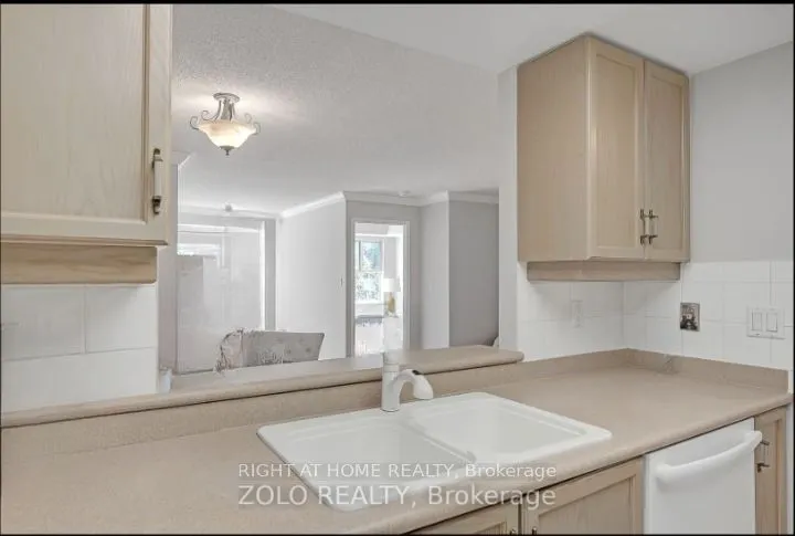 18 Concorde Place, #307
