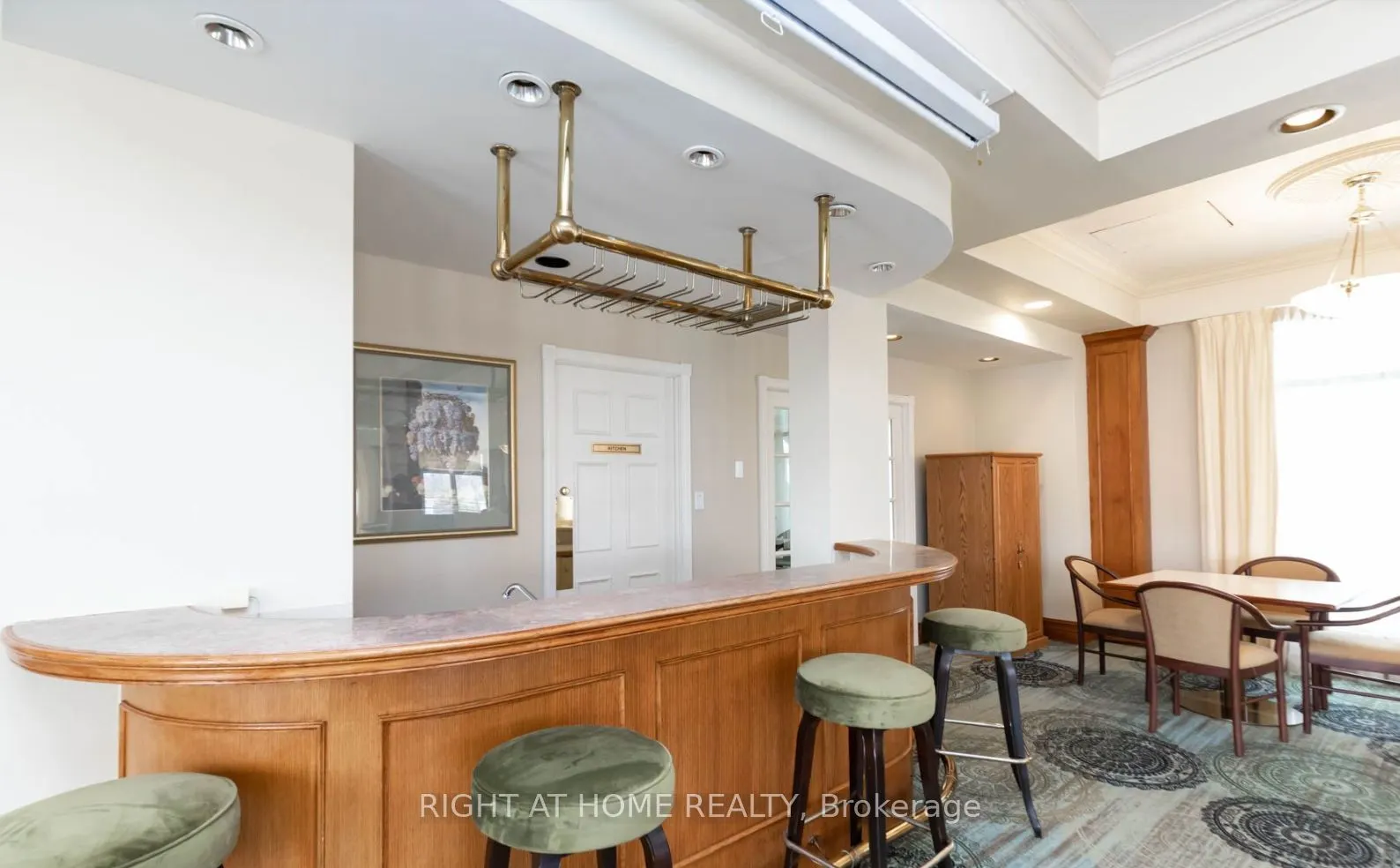 18 Concorde Place, #307