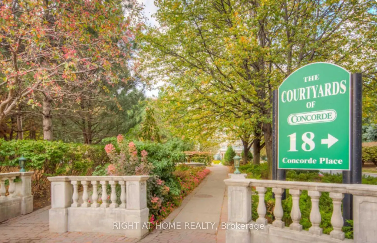 18 Concorde Place, #307