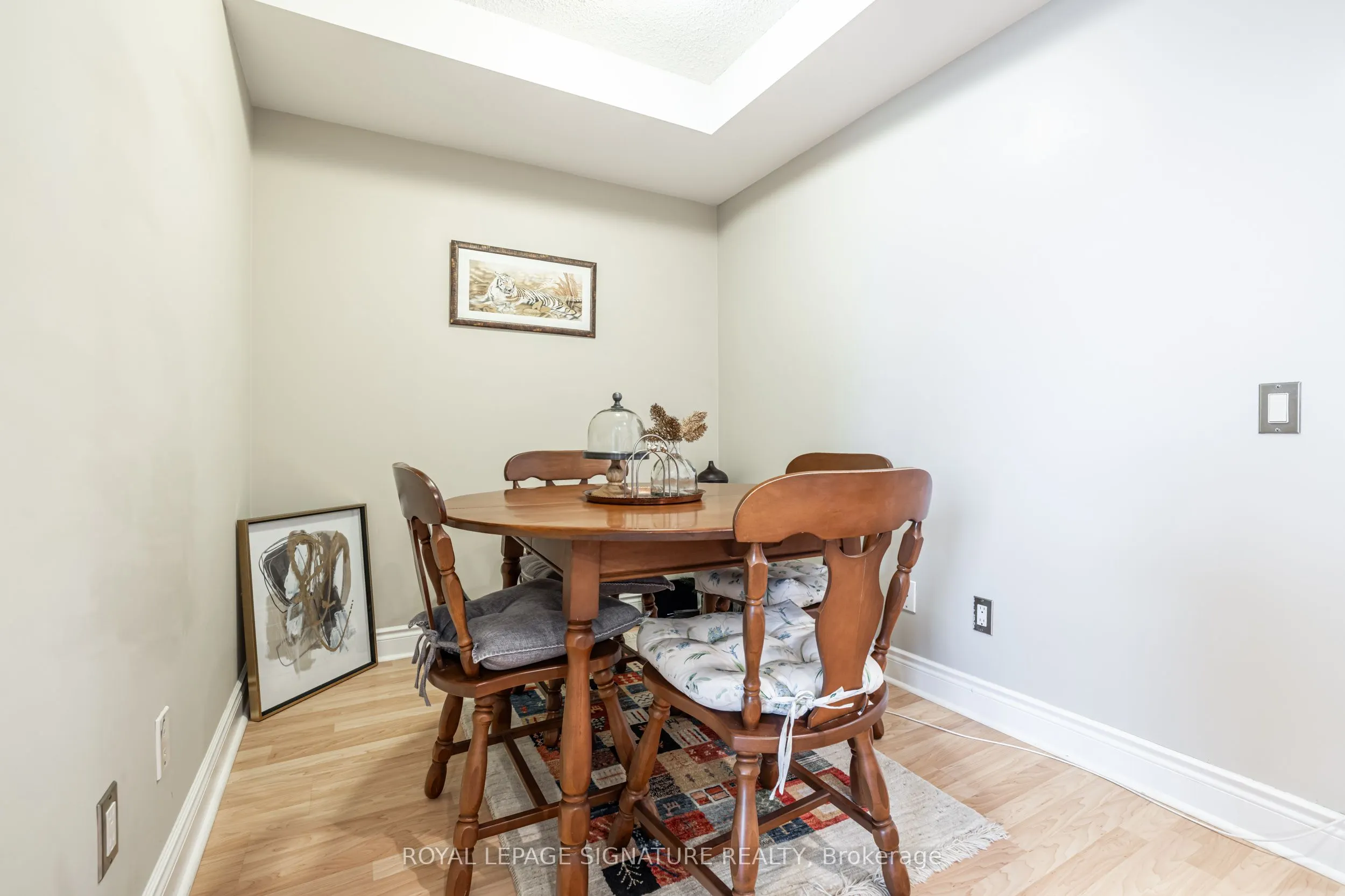 10 Northtown Way, #1806