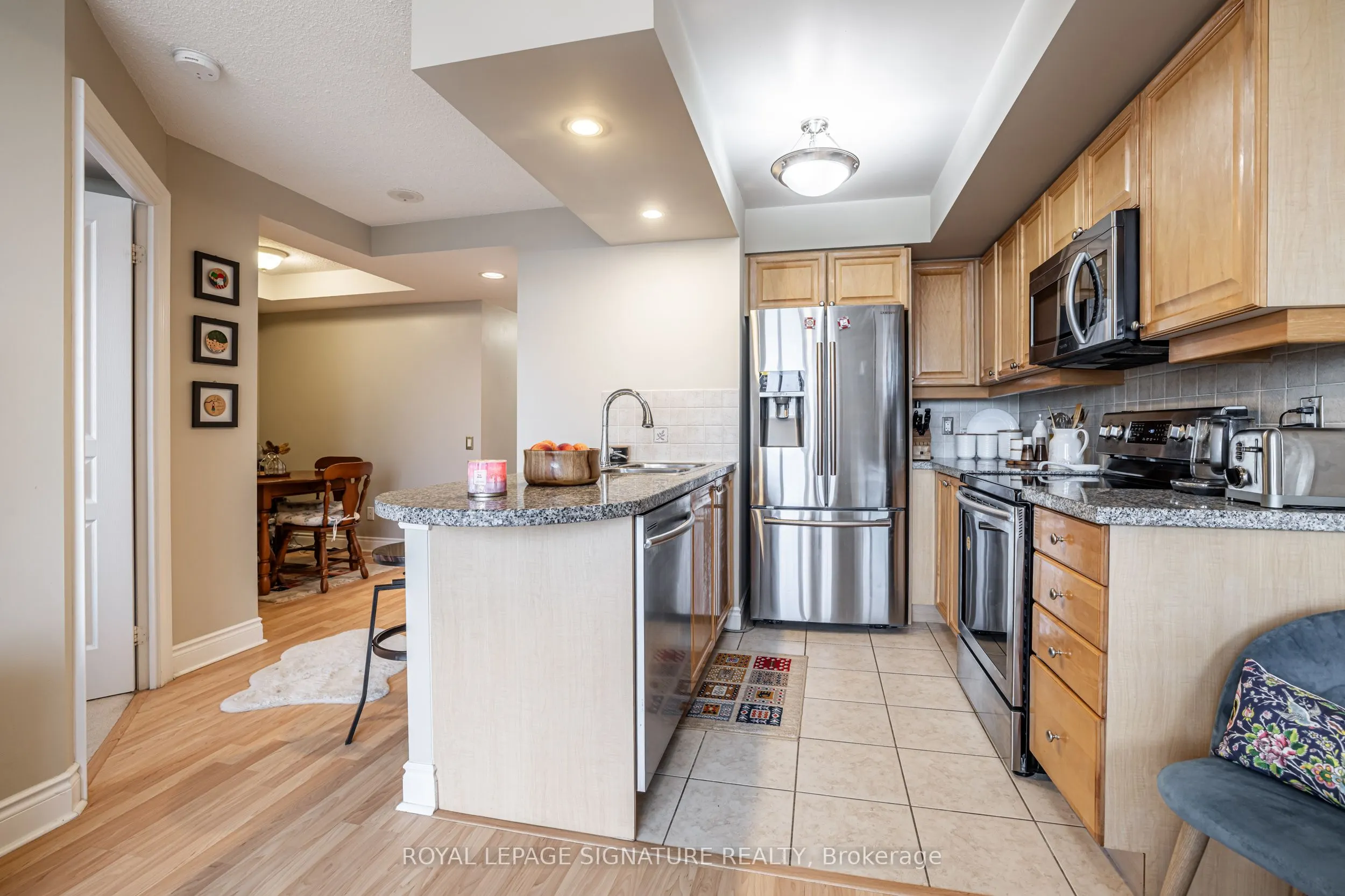 10 Northtown Way, #1806