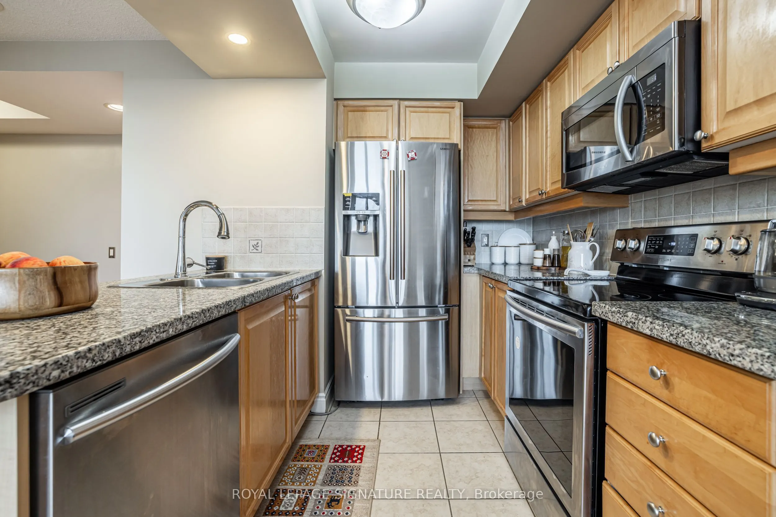 10 Northtown Way, #1806