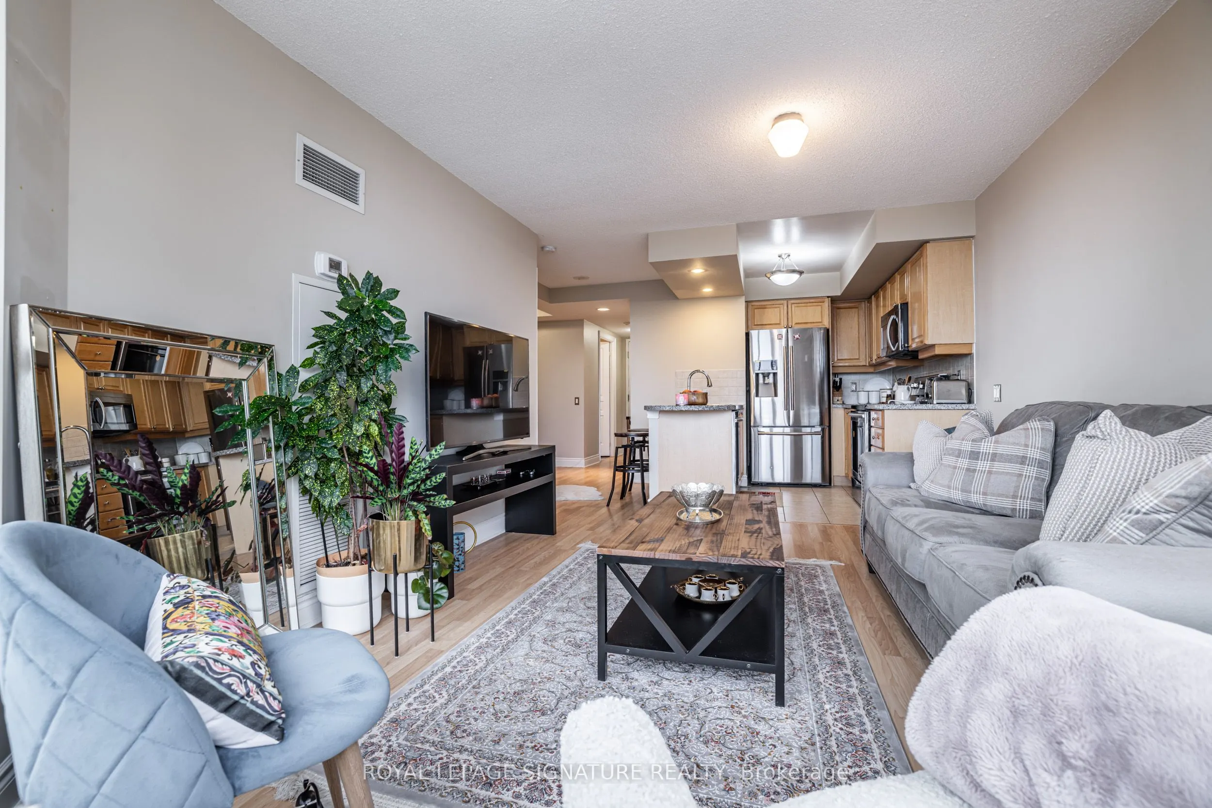 10 Northtown Way, #1806