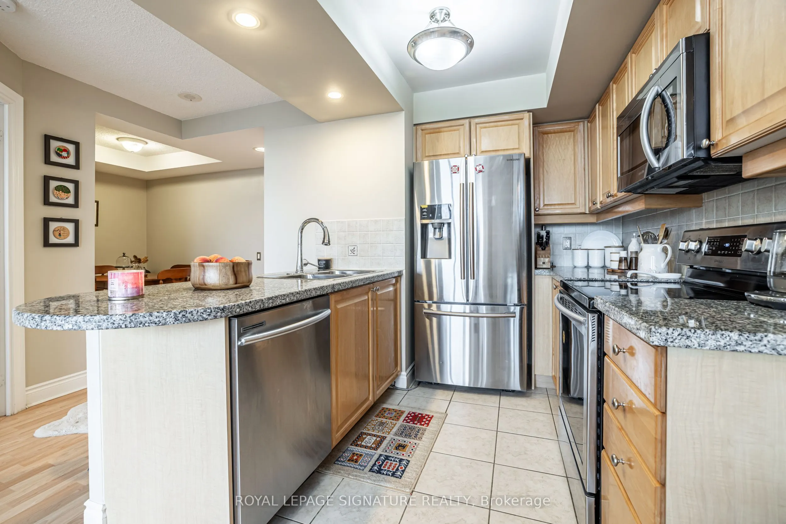 10 Northtown Way, #1806