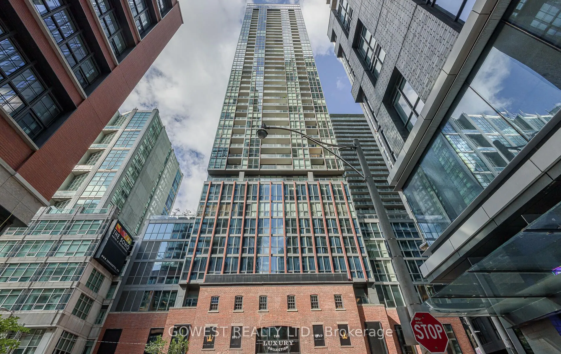 88 Blue Jays Way, #3111