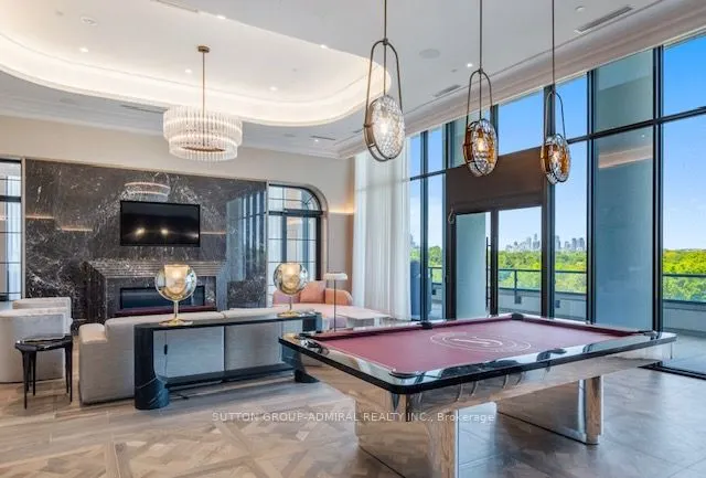 10 Inn on the park Drive, #1605