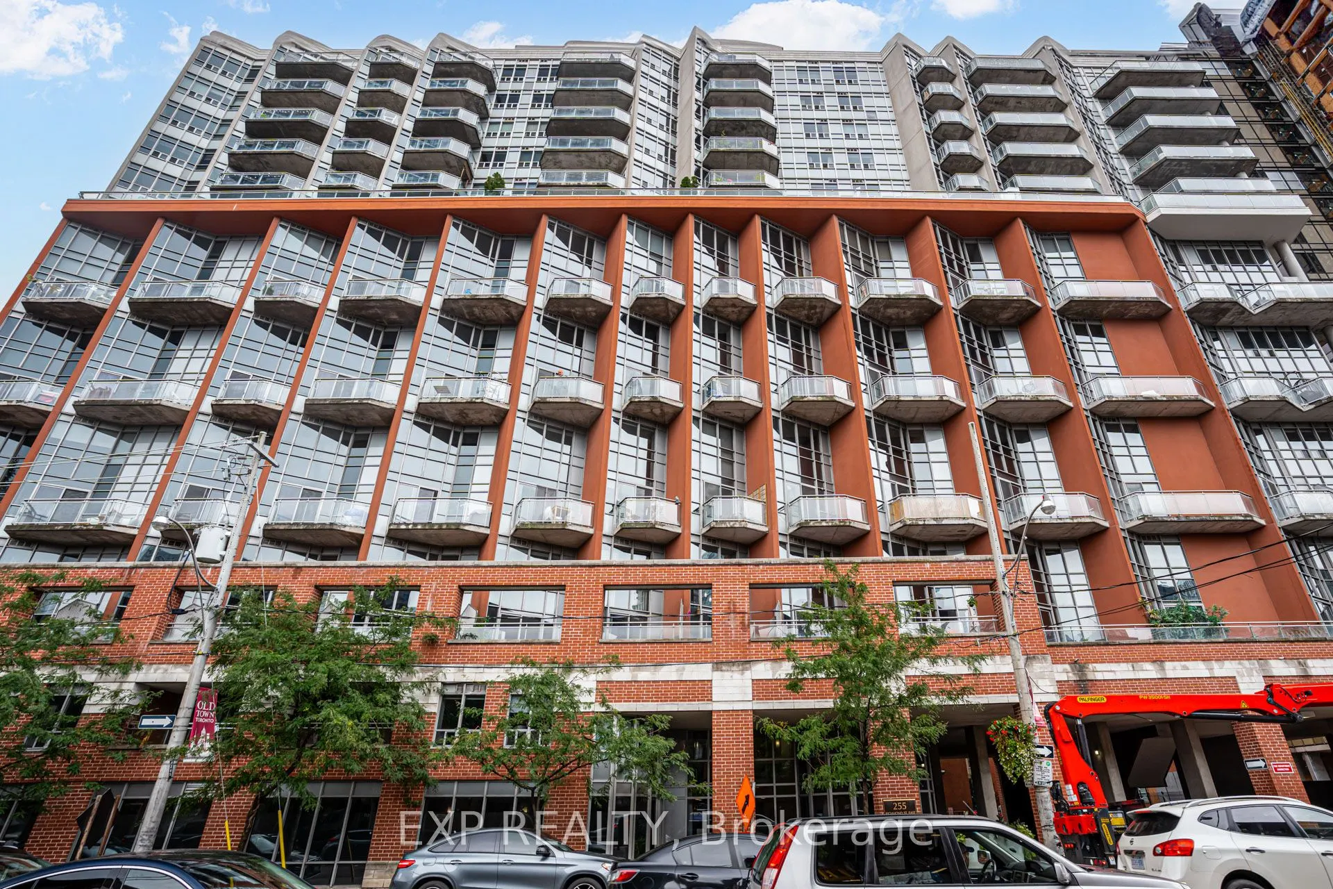 255 Richmond Street E, #Ph14