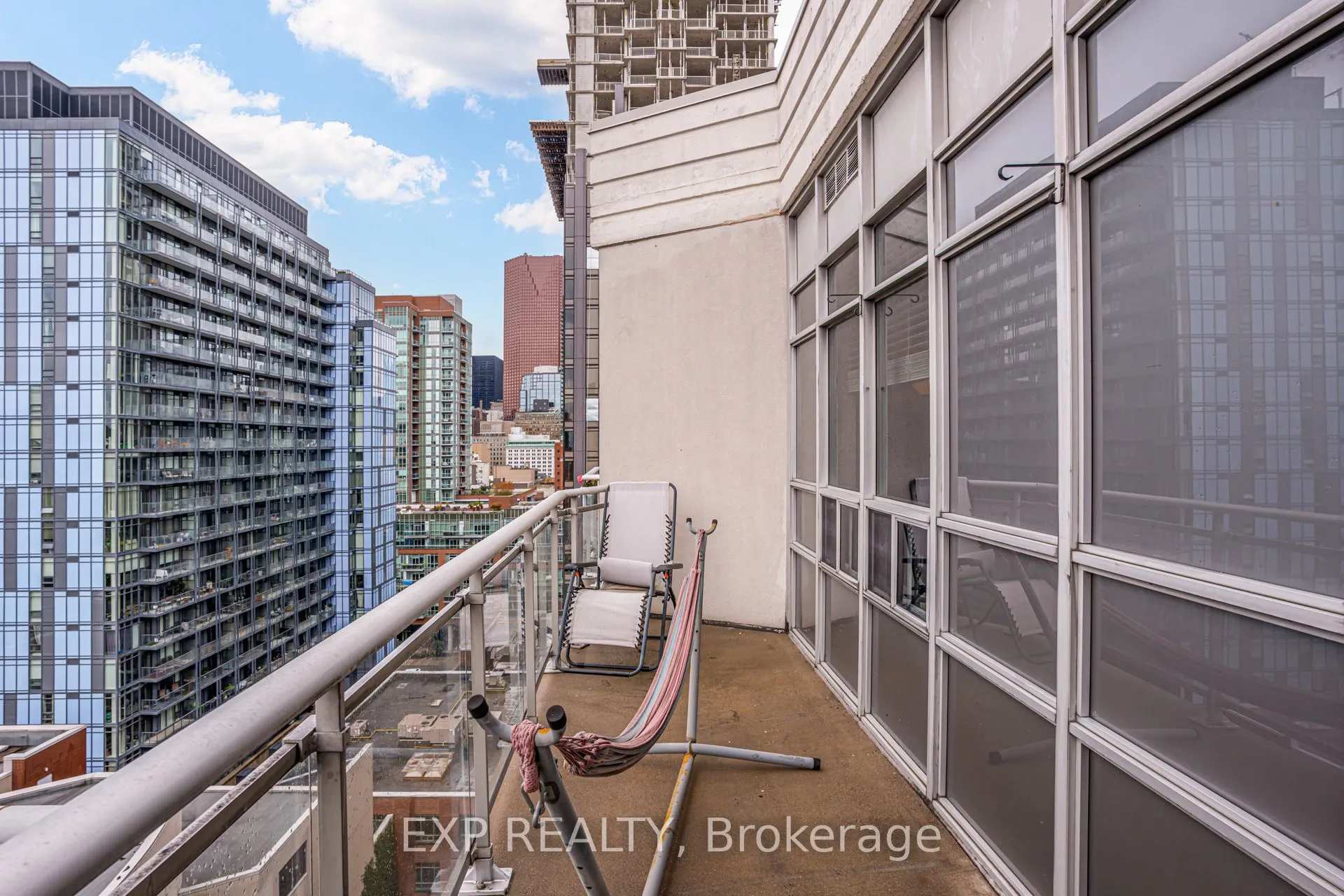 255 Richmond Street E, #Ph14