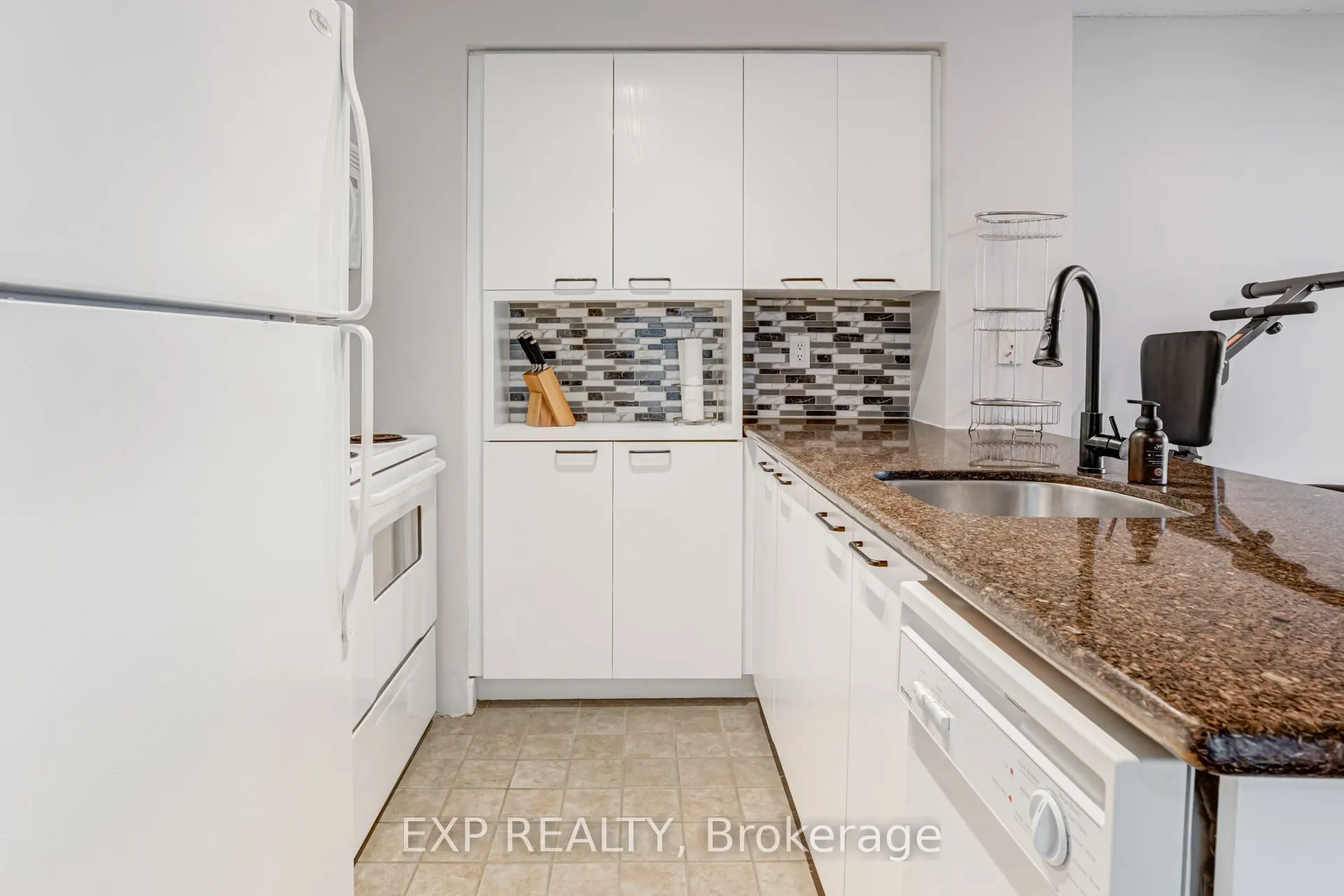255 Richmond Street E, #Ph14