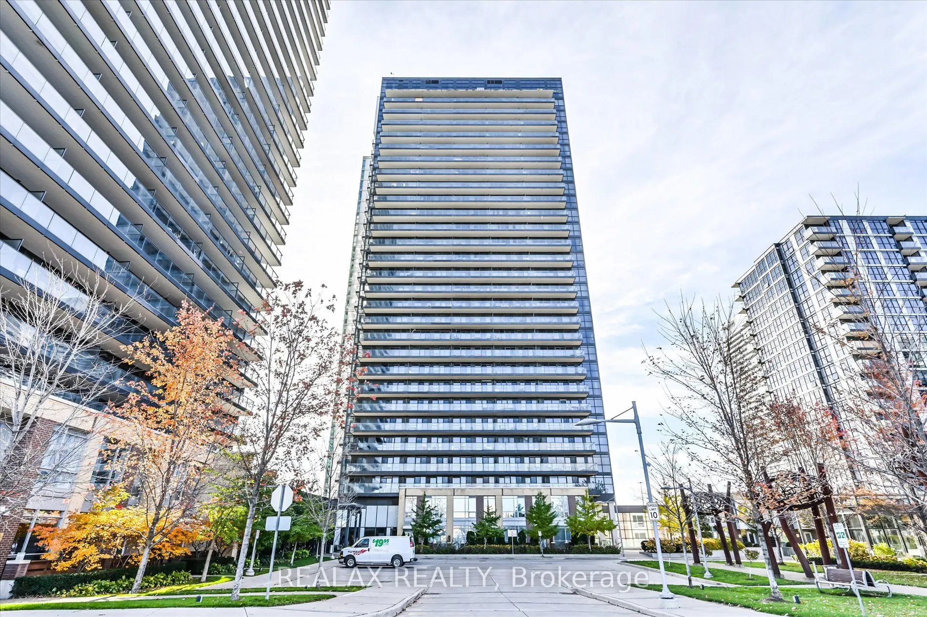 29 Singer Court, #1706