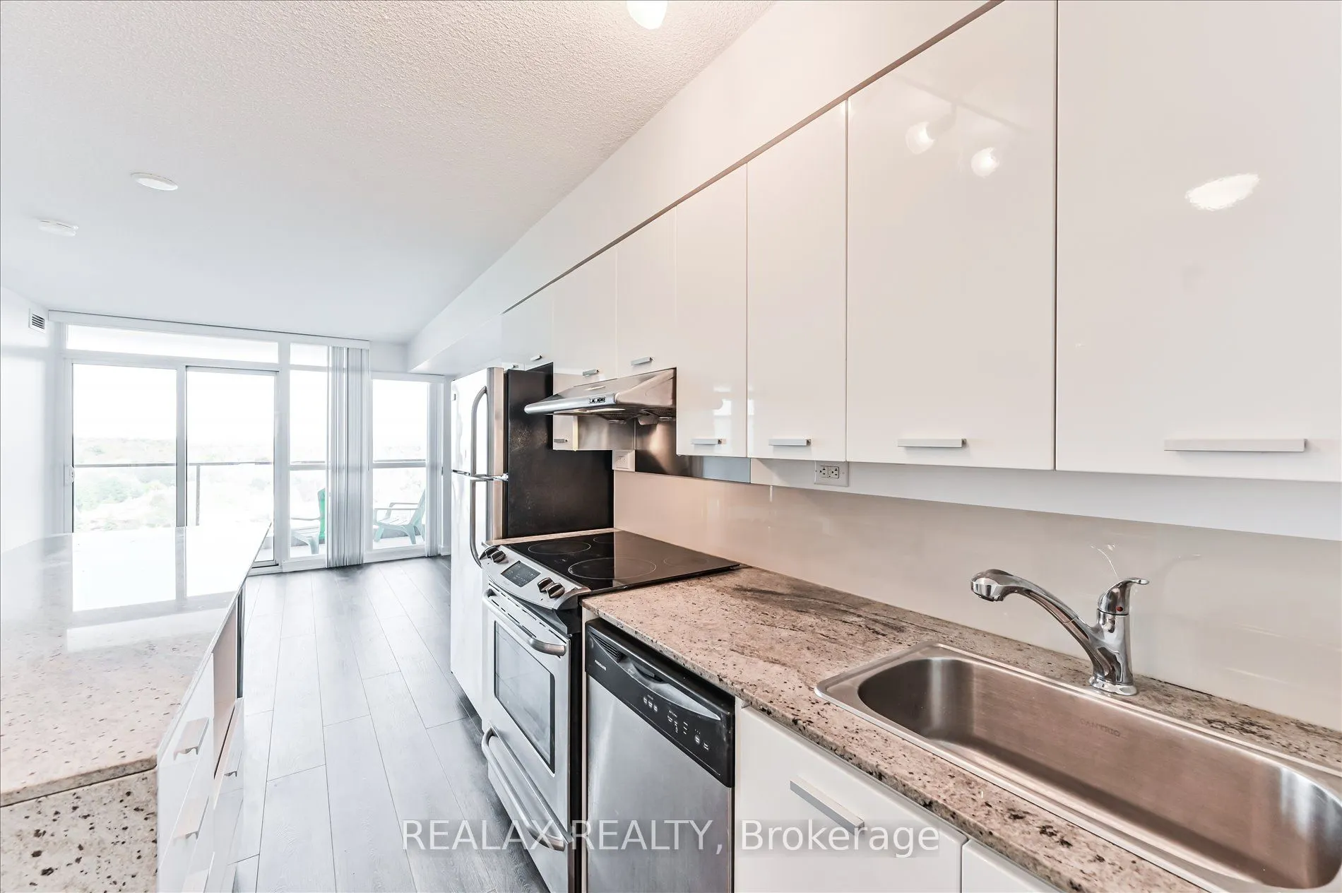 29 Singer Court, #1706