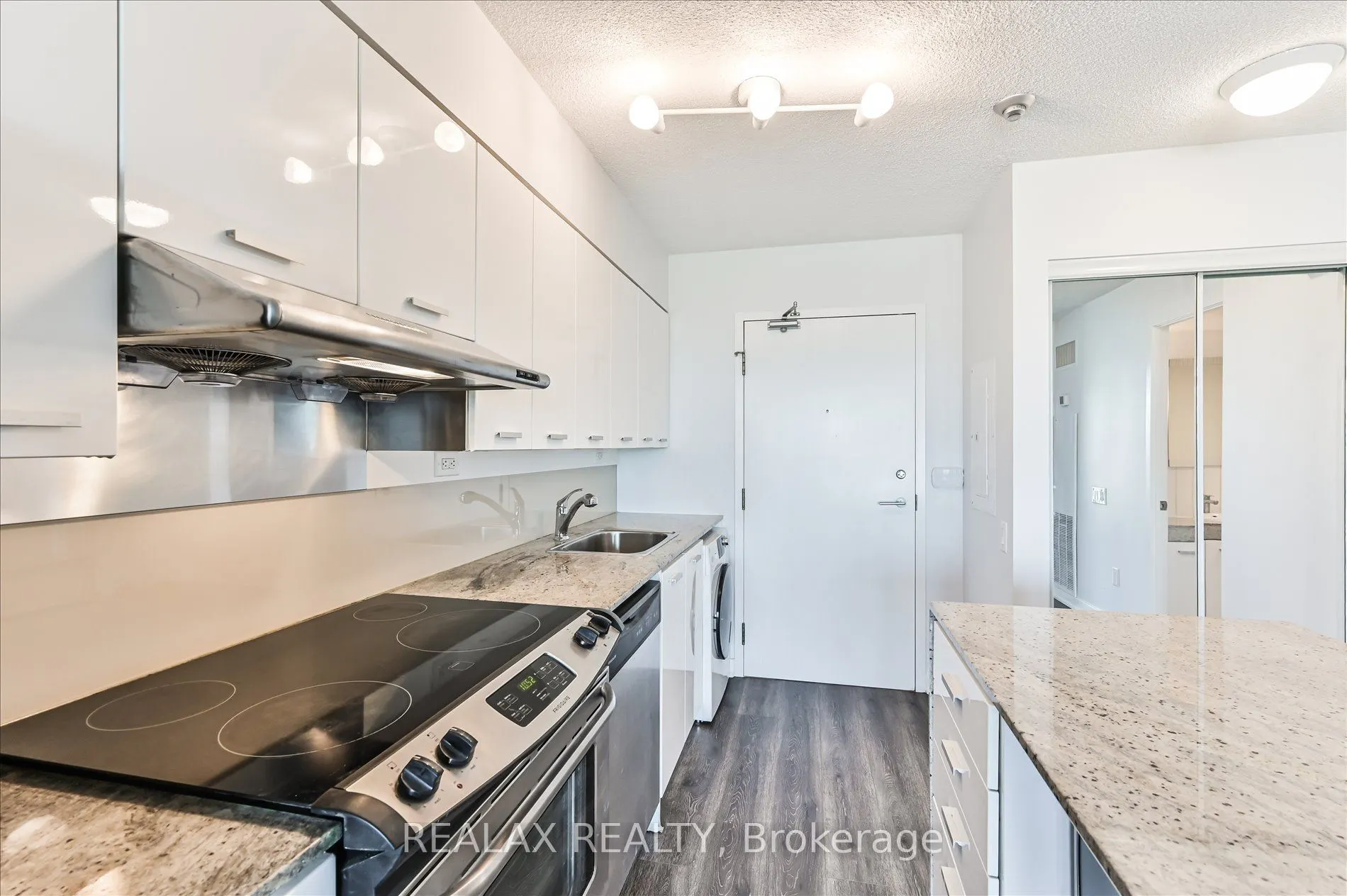 29 Singer Court, #1706
