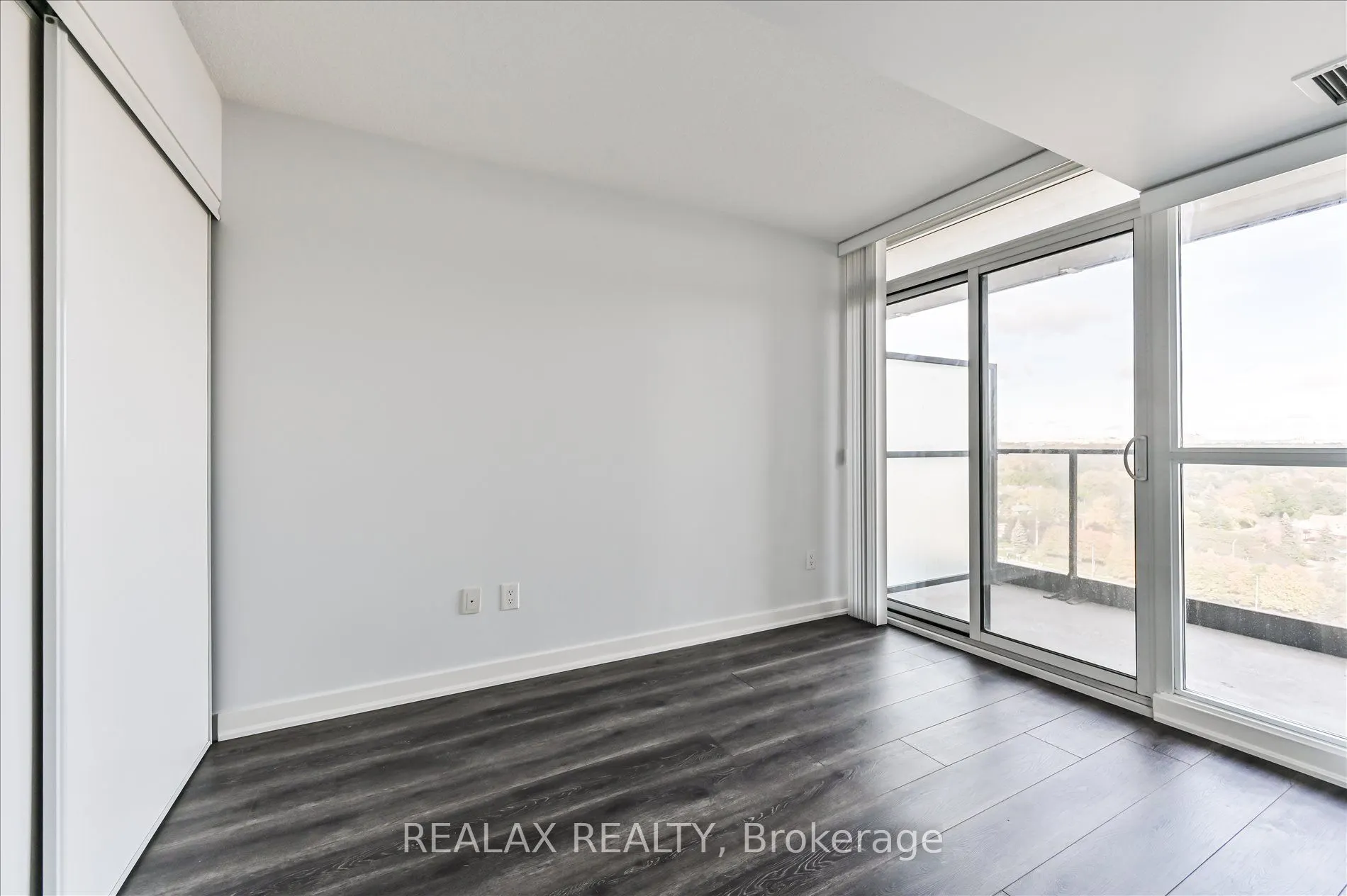 29 Singer Court, #1706