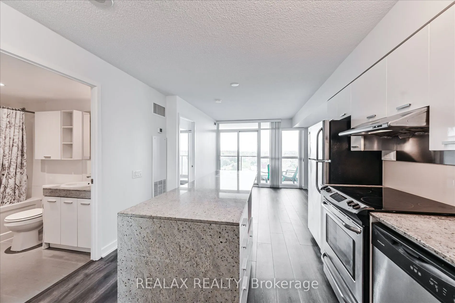 29 Singer Court, #1706
