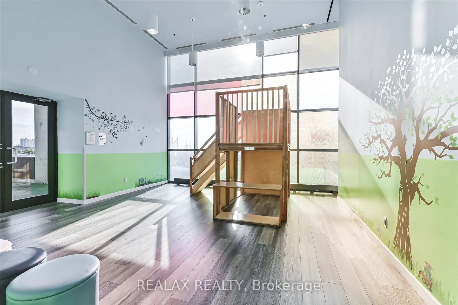 29 Singer Court, #1706