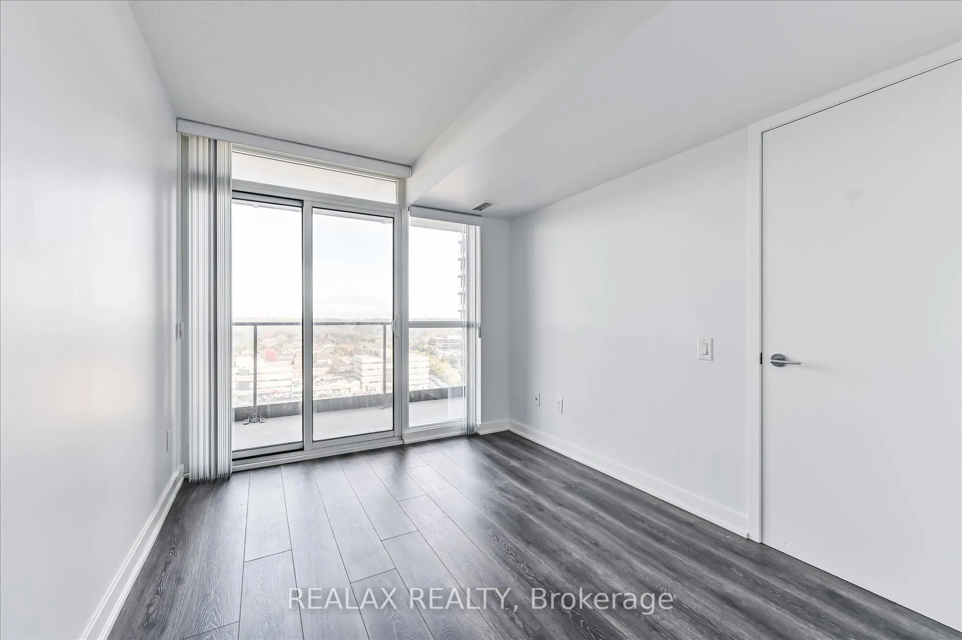 29 Singer Court, #1706