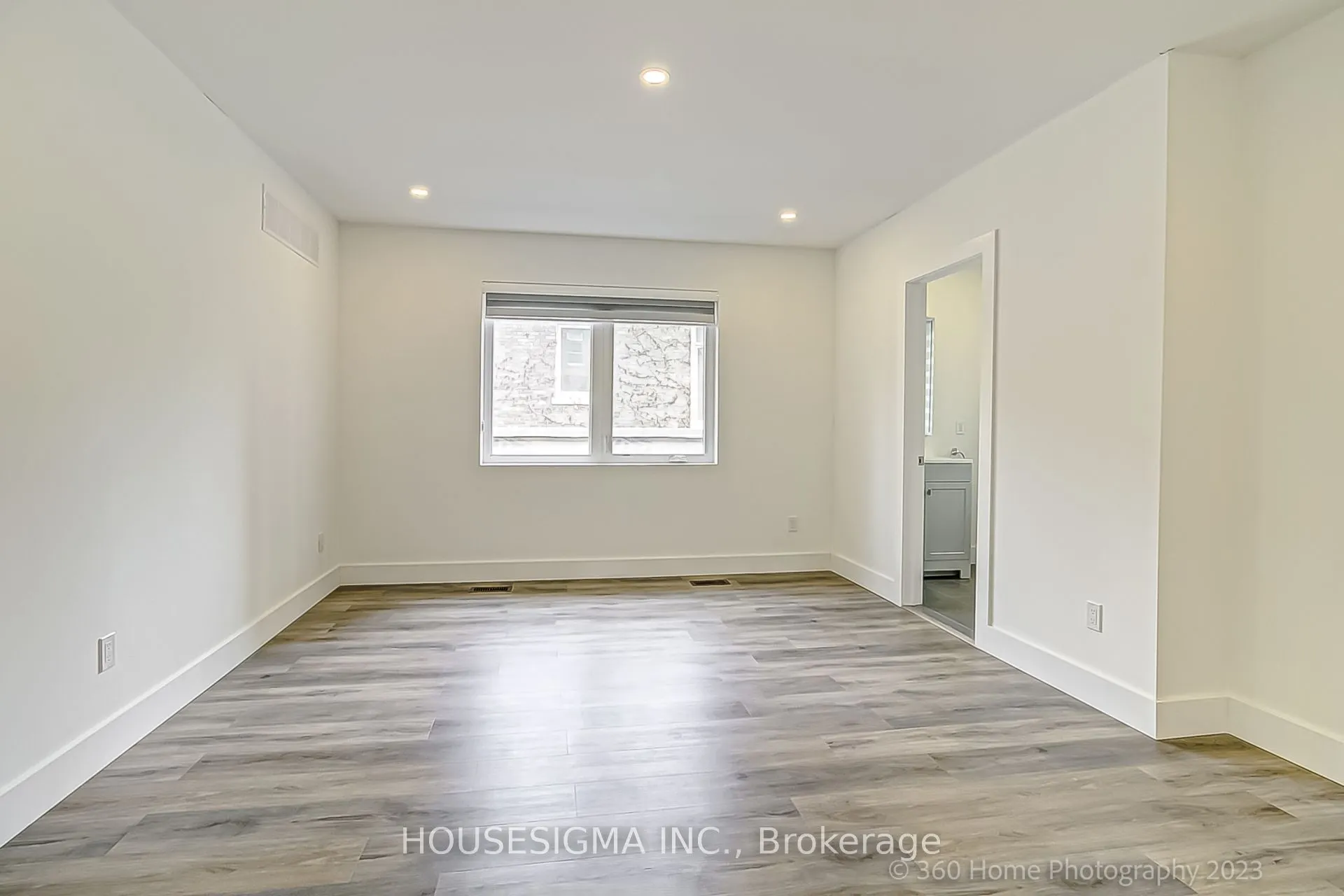 104 Pembroke Street, #Laneway
