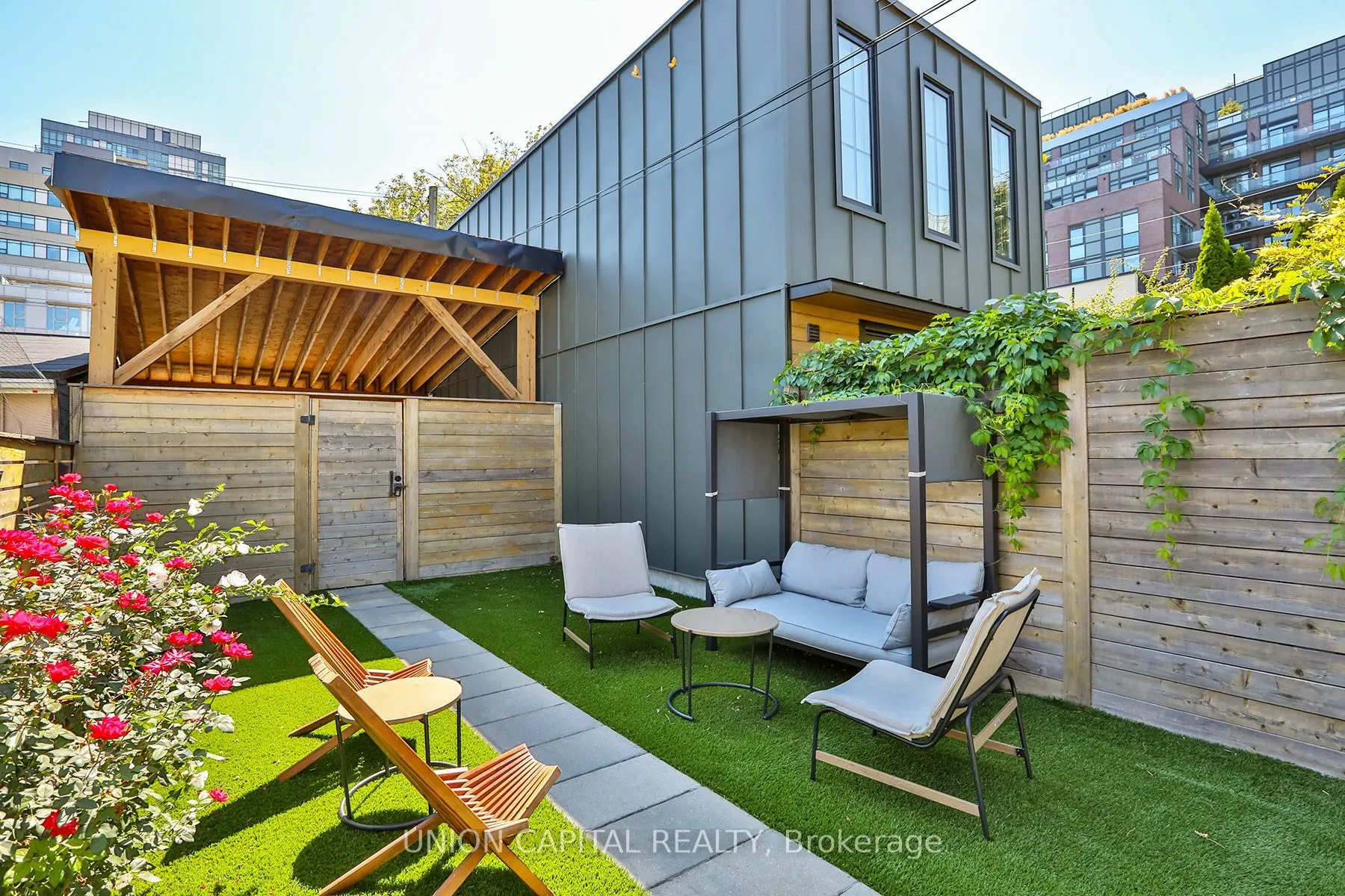 21 Alma Avenue