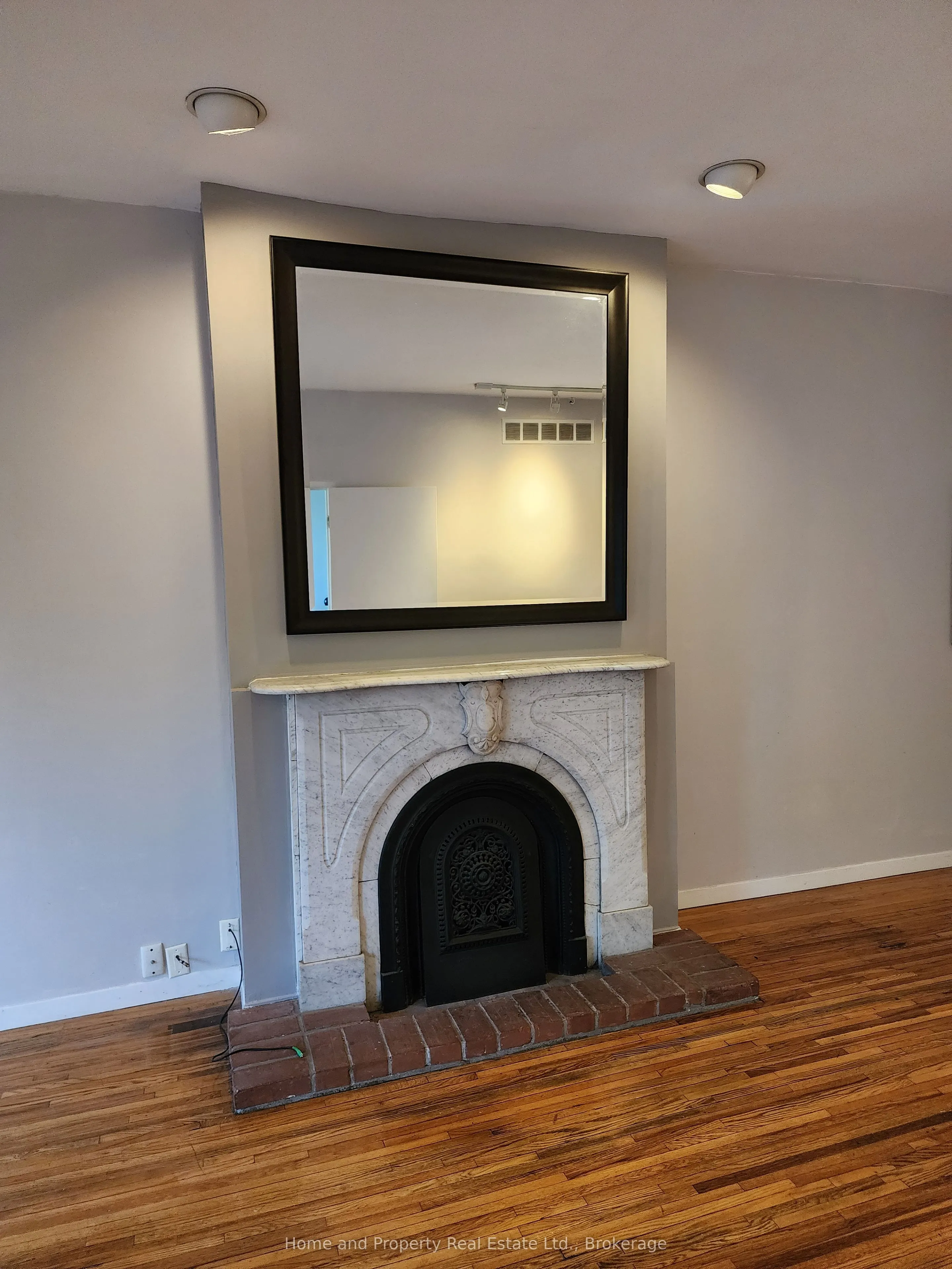 376 Berkeley Street, #Upper