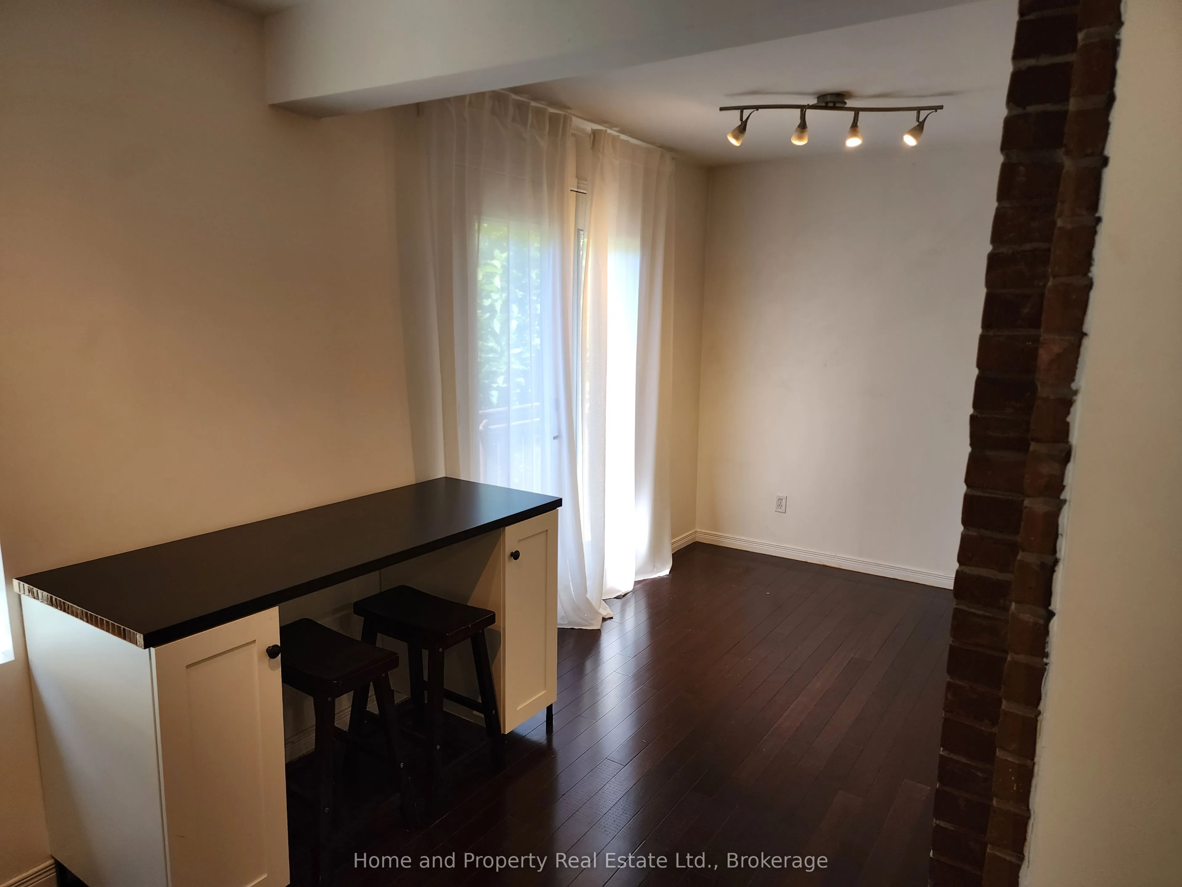 376 Berkeley Street, #Upper