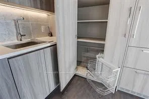 85 Mcmahon Drive, #2309