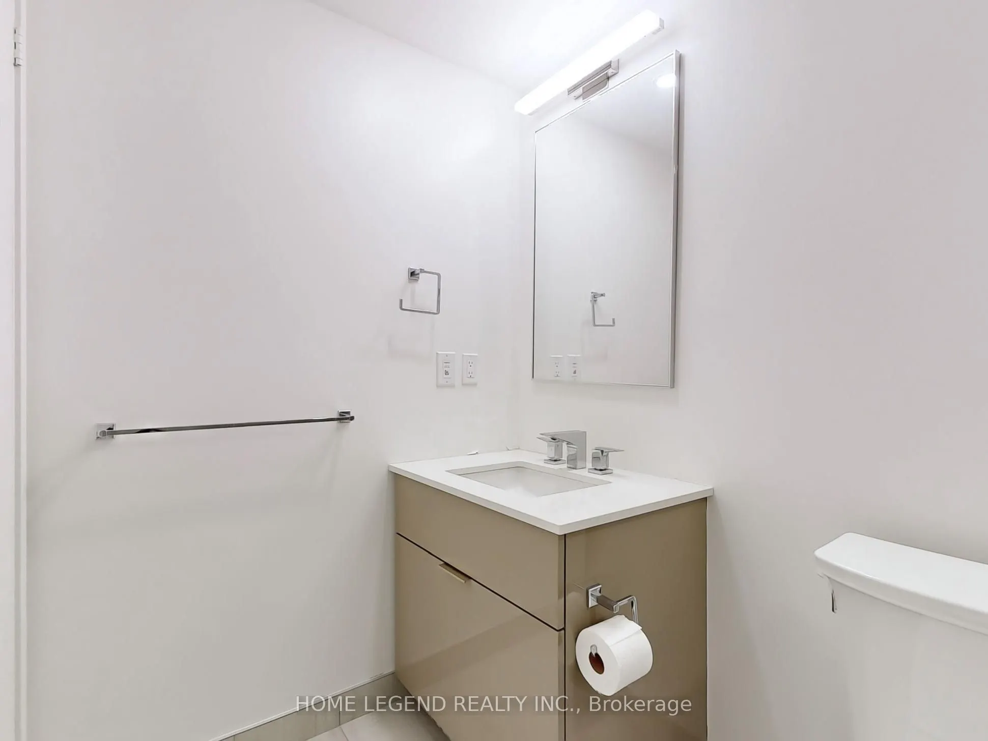 25 Richmond Street E, #1108