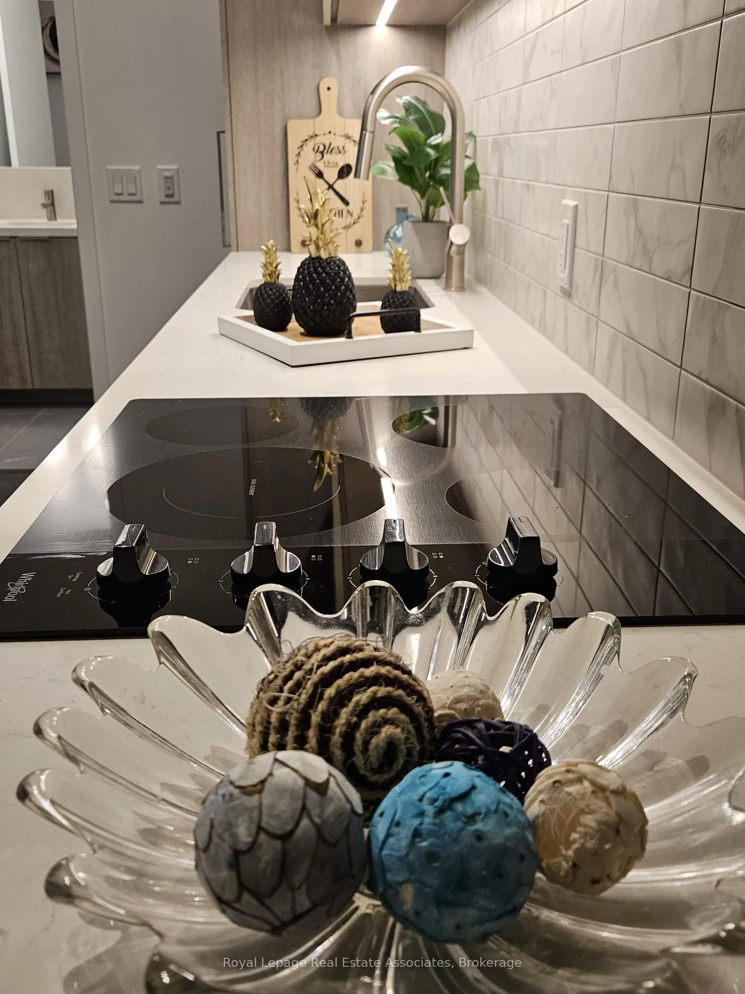 2020 Bathurst Street, #211