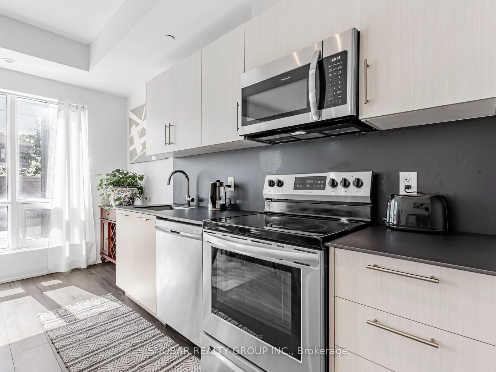861 Sheppard Avenue W, #1