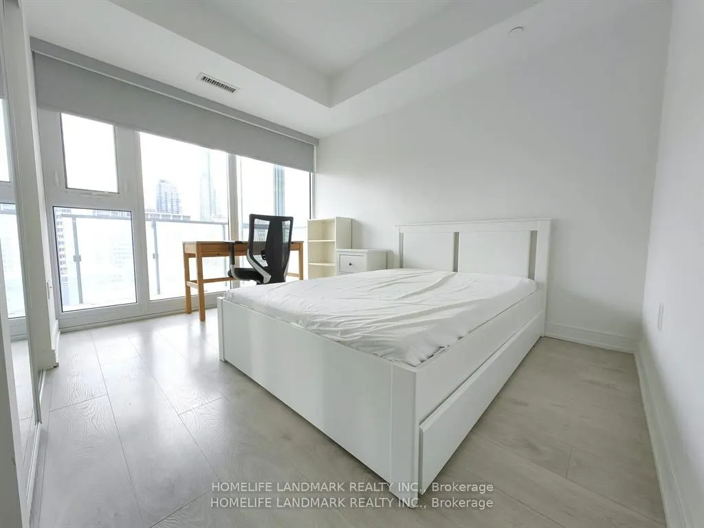 50 Wellesley Street E, #1209