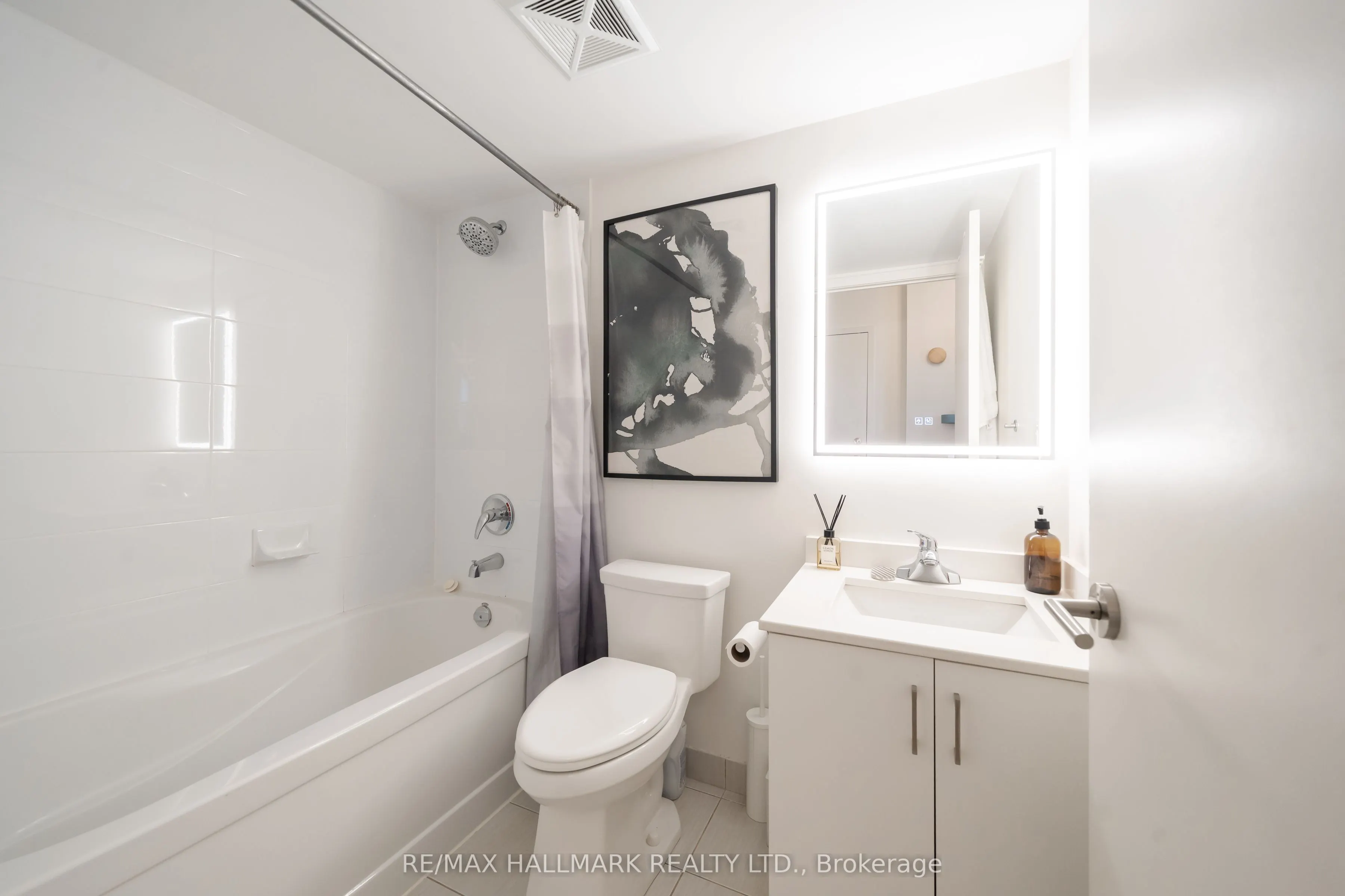 320 Richmond Street E, #1314